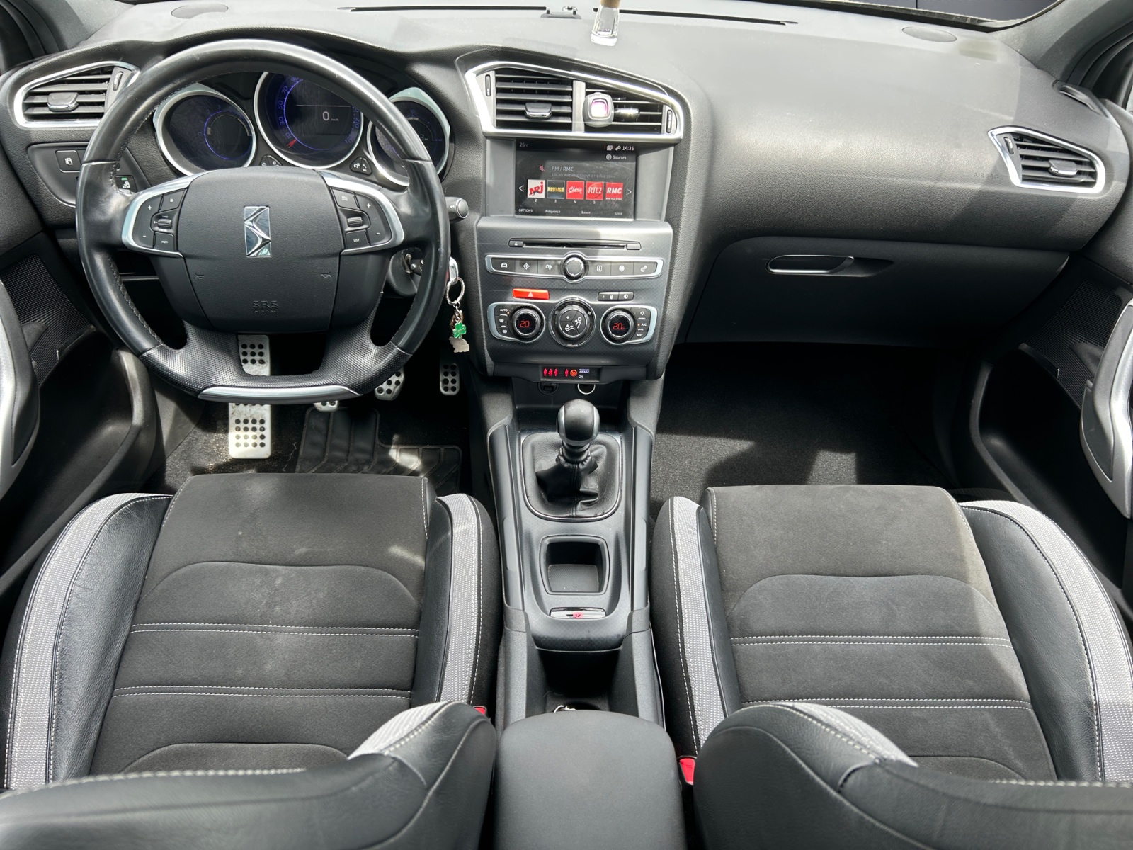 Ds Automobiles Ds 4 14