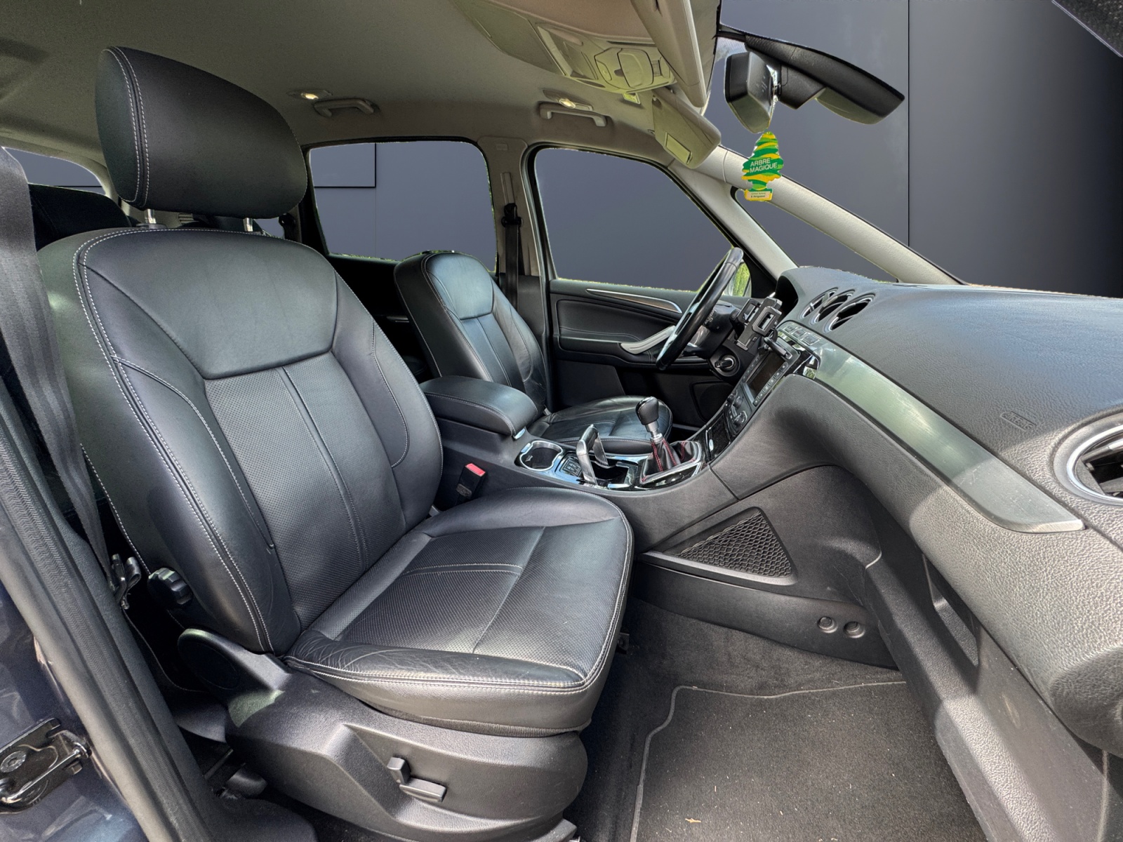 Ford S-Max 13