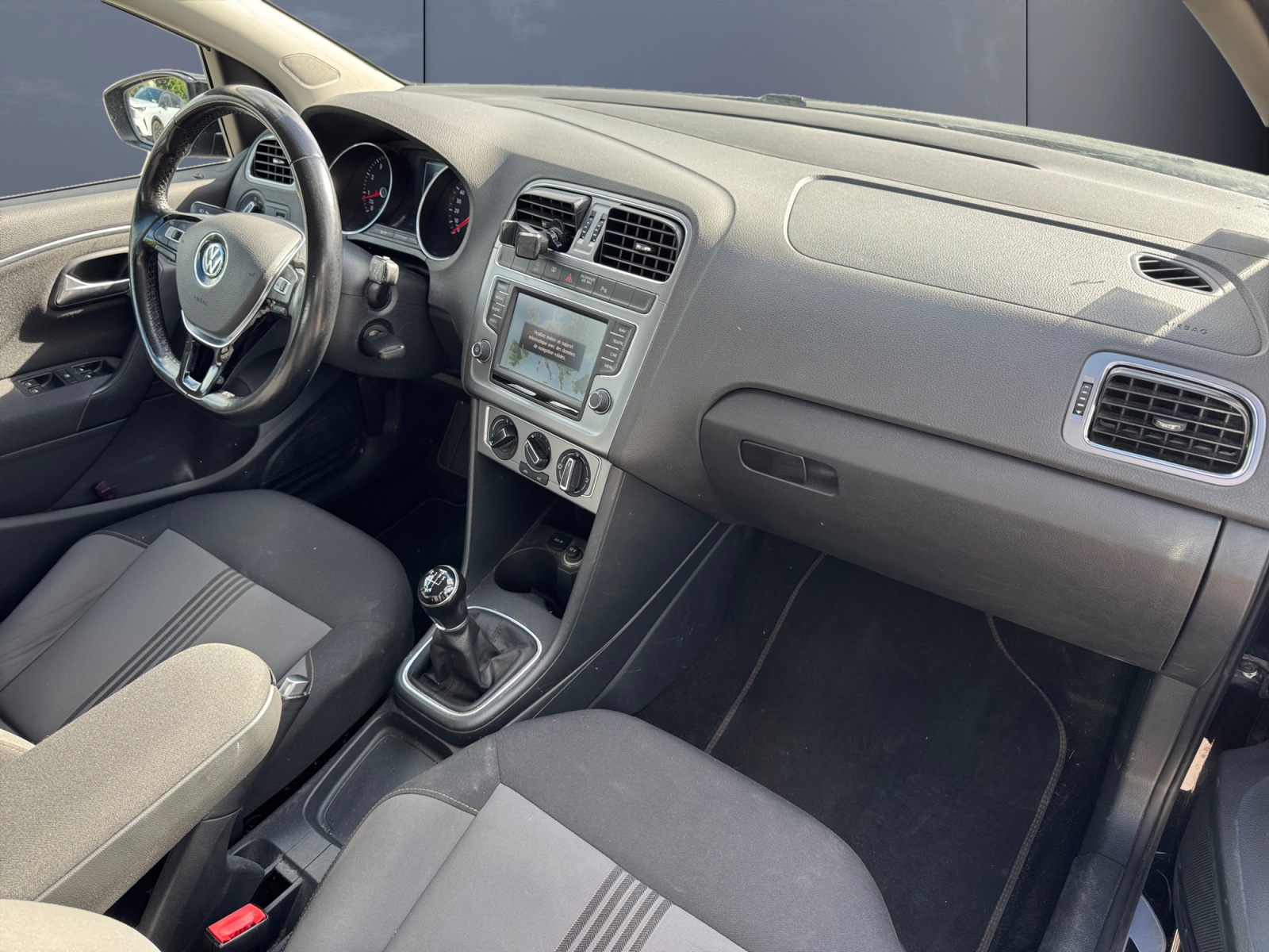 Volkswagen Polo 12