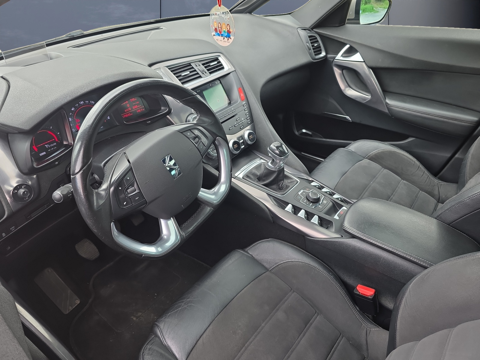 Ds Automobiles Ds 5 8