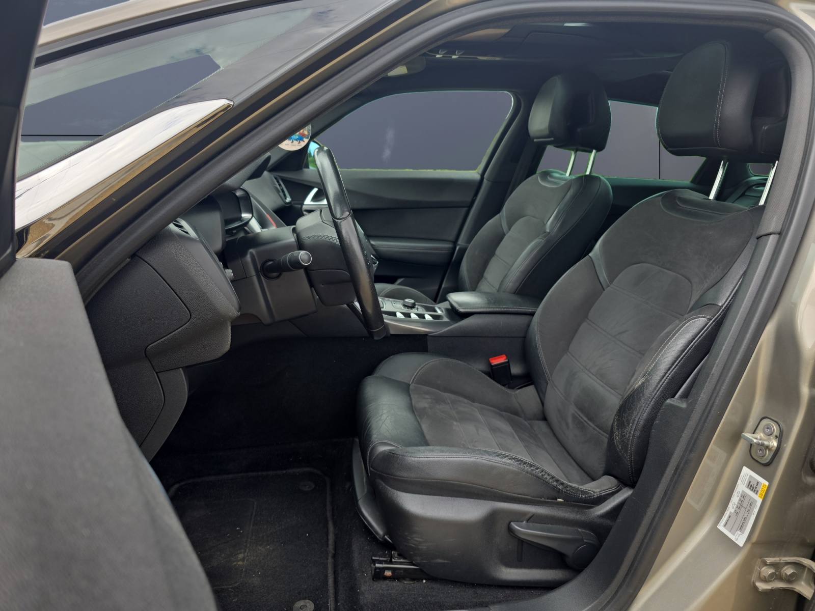 Ds Automobiles Ds 5 9