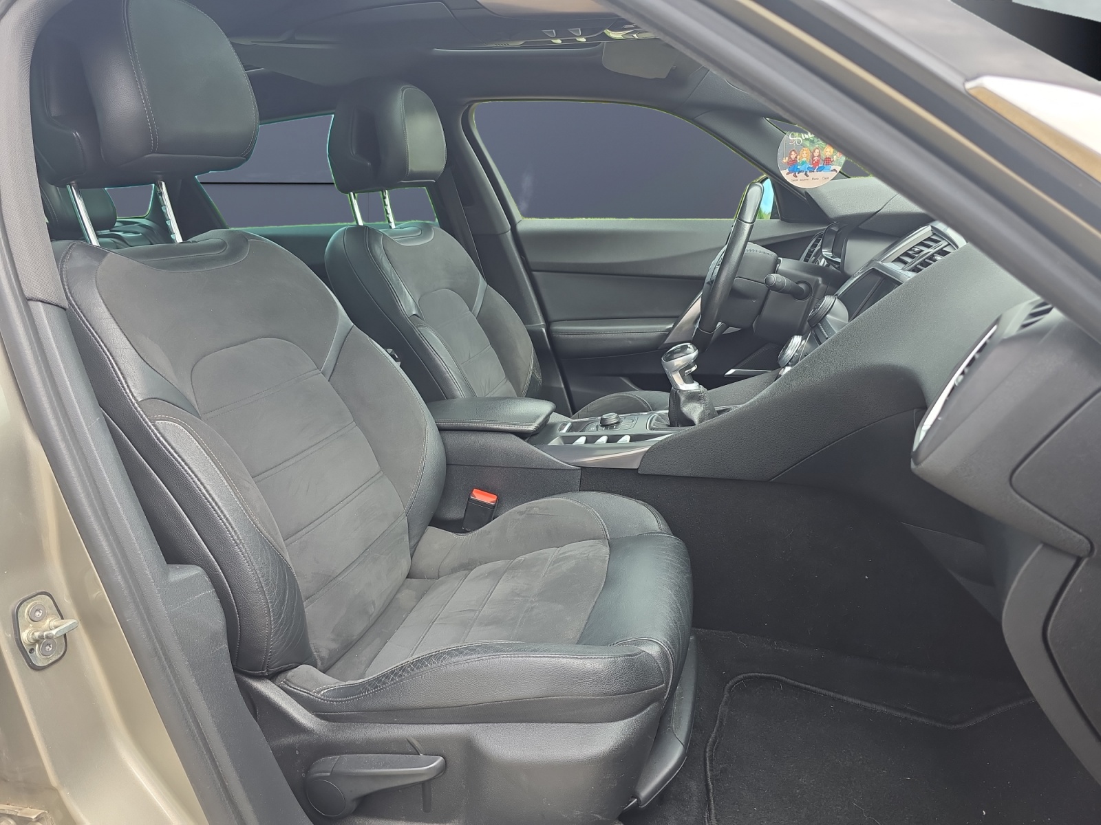 Ds Automobiles Ds 5 13