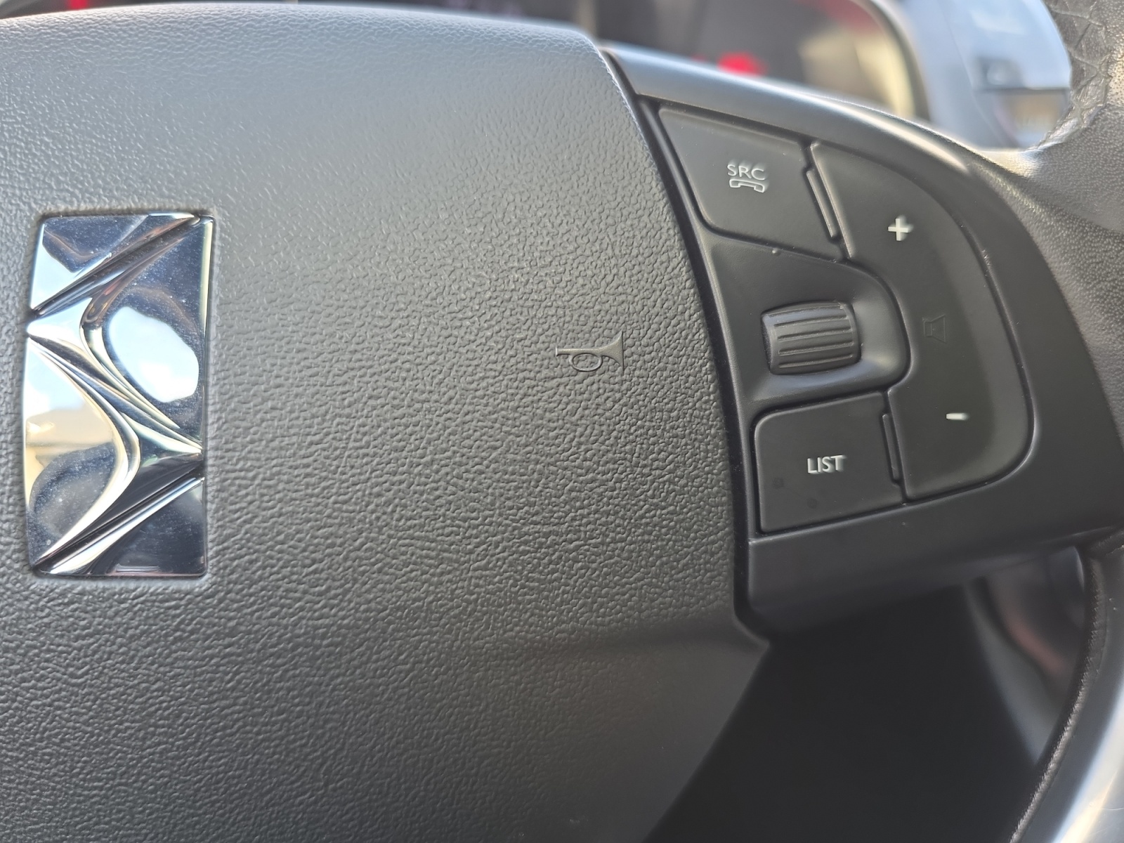 Ds Automobiles Ds 5 23