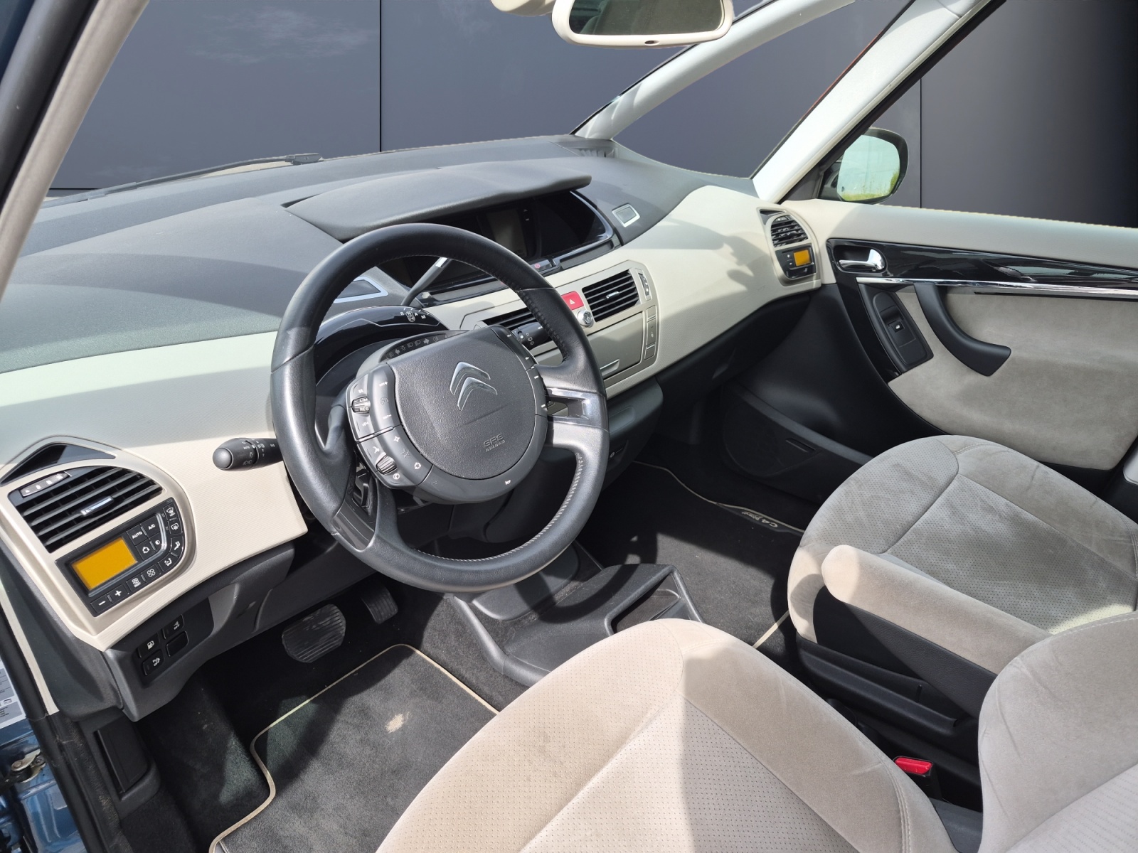Citroen C4 Picasso 8