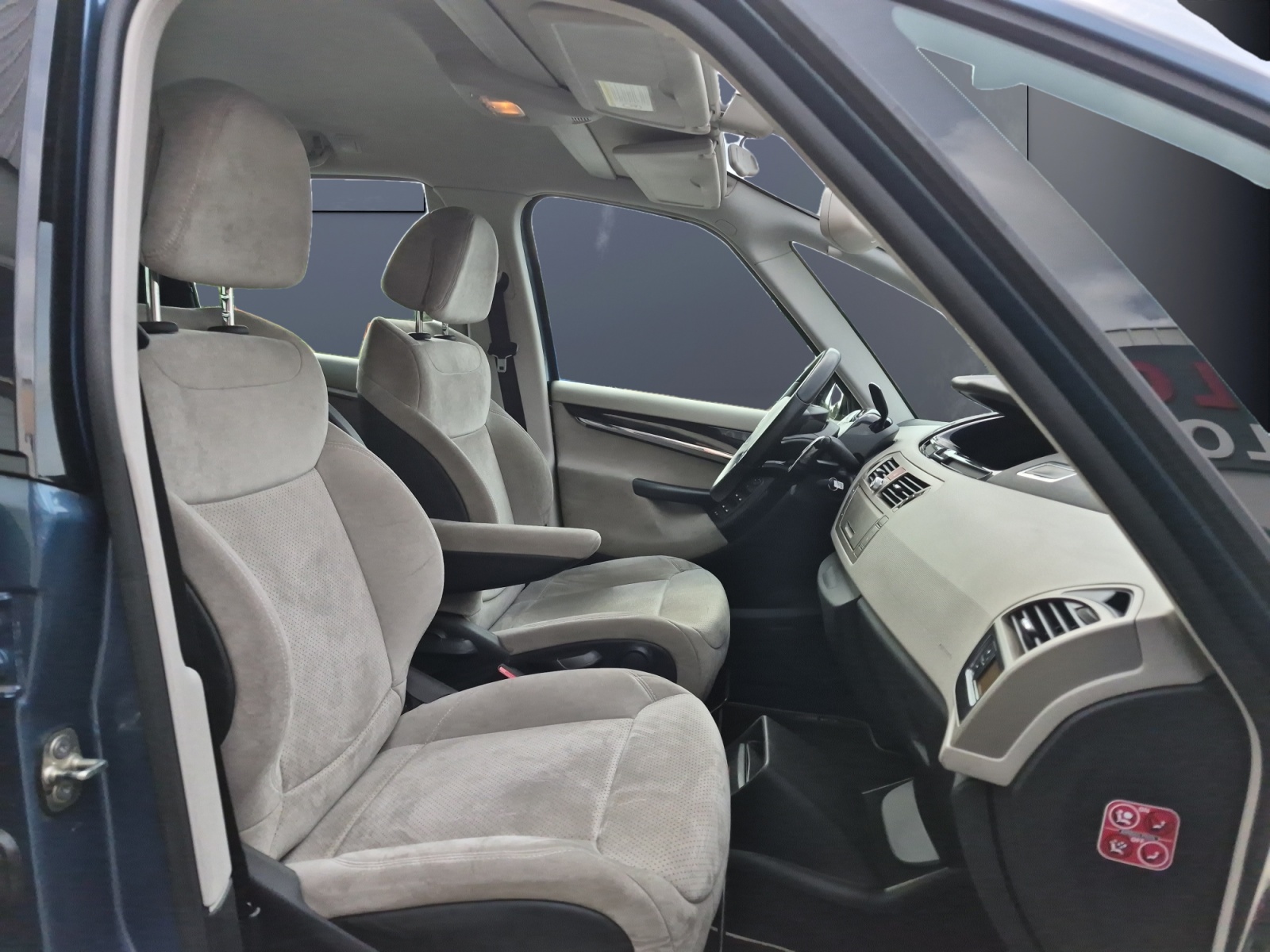 Citroen C4 Picasso 13