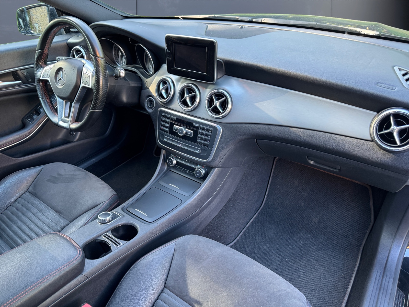 Mercedes-Benz Classe Cla 12