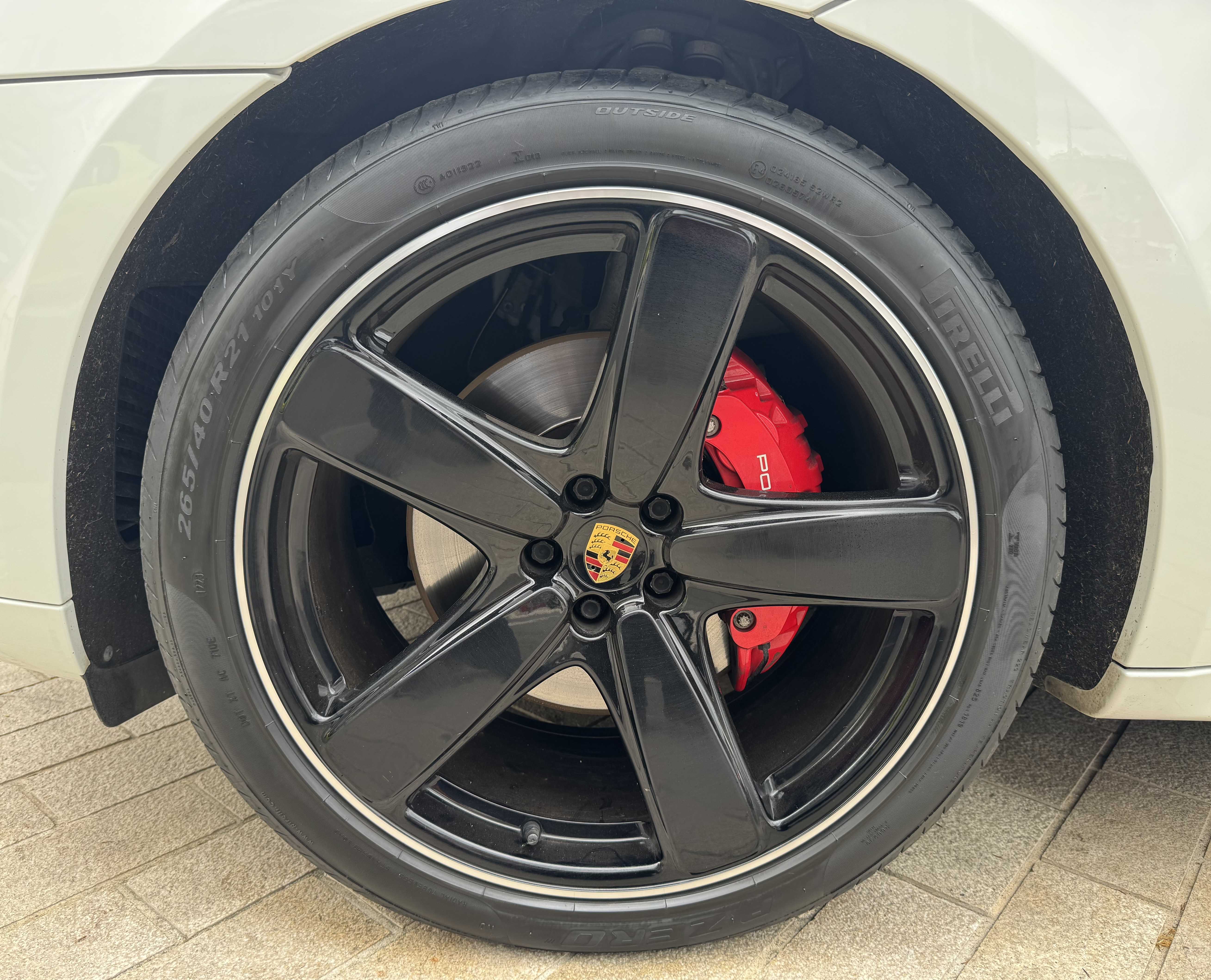 Porsche Macan 37
