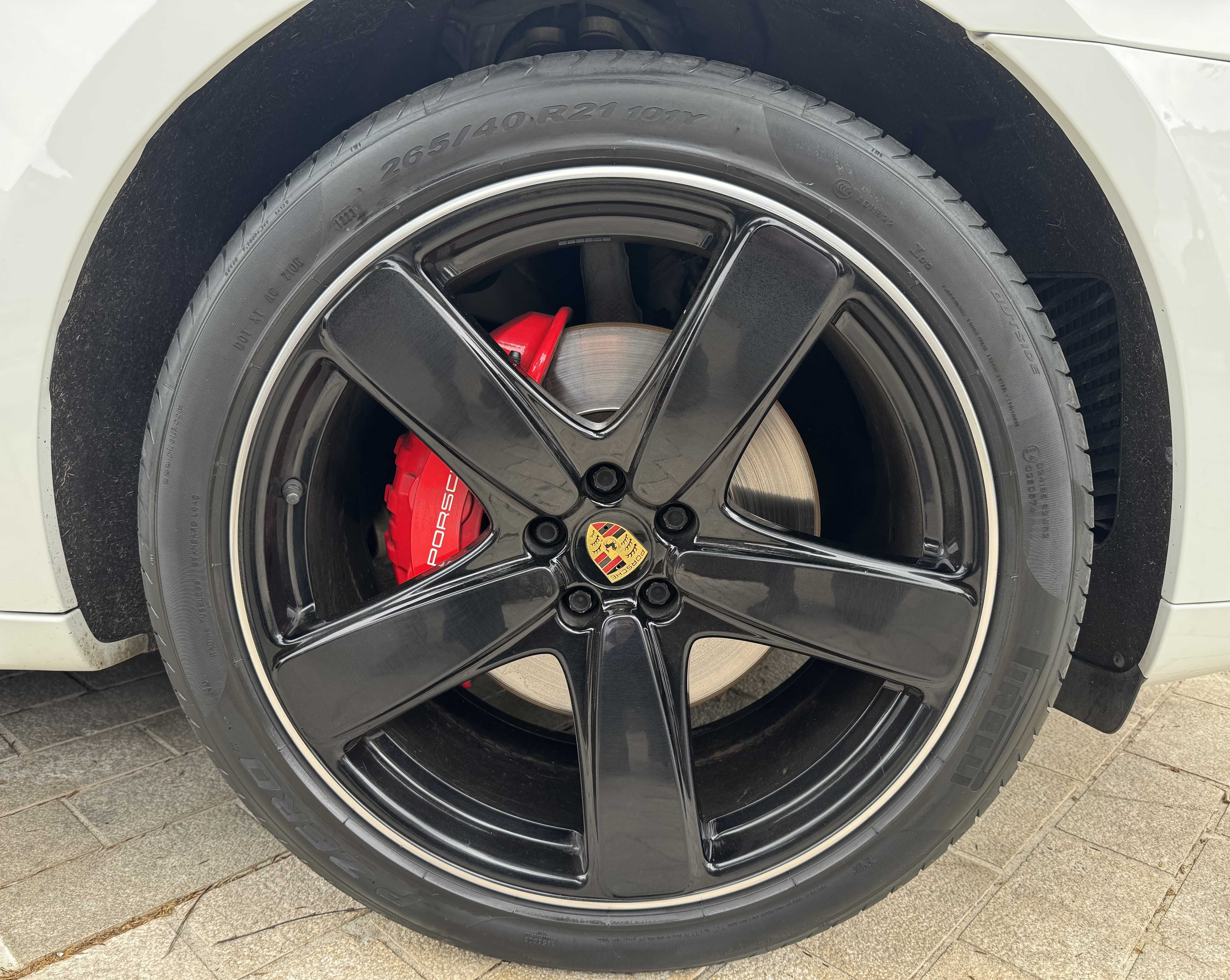 Porsche Macan 40