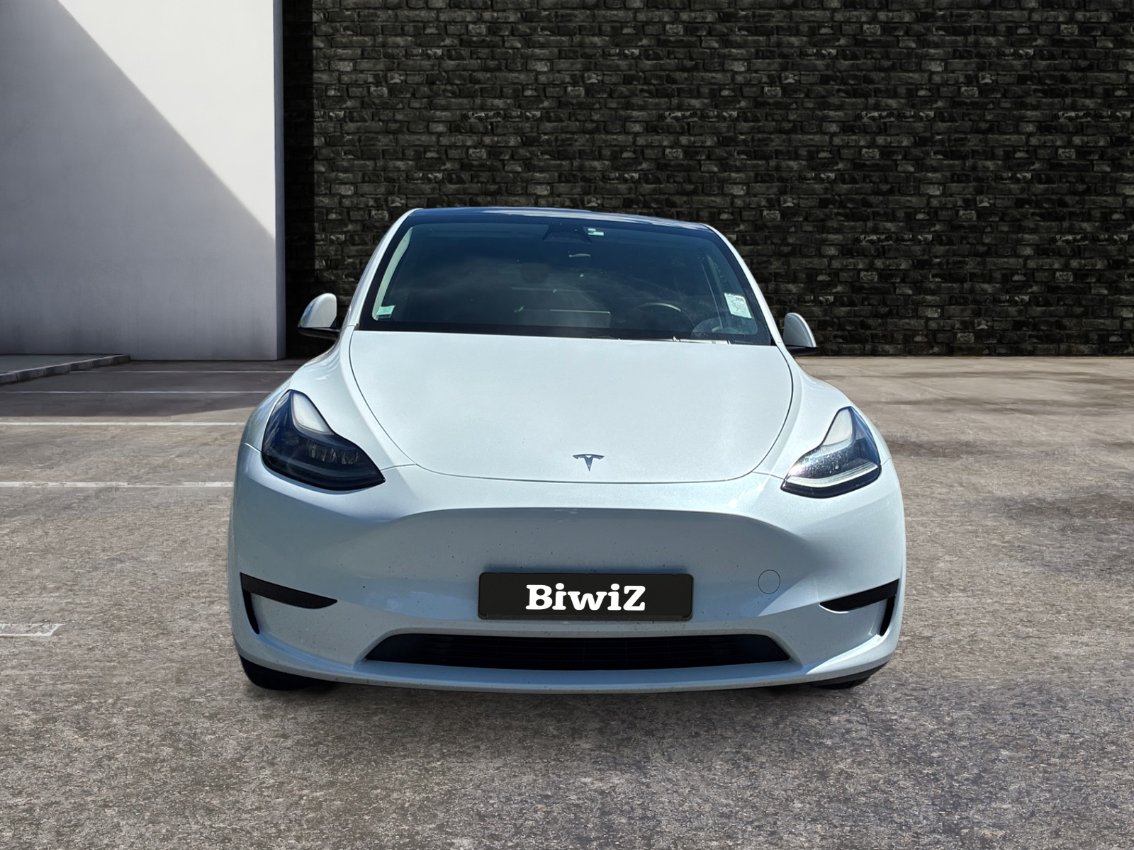 Tesla Model-Y 7