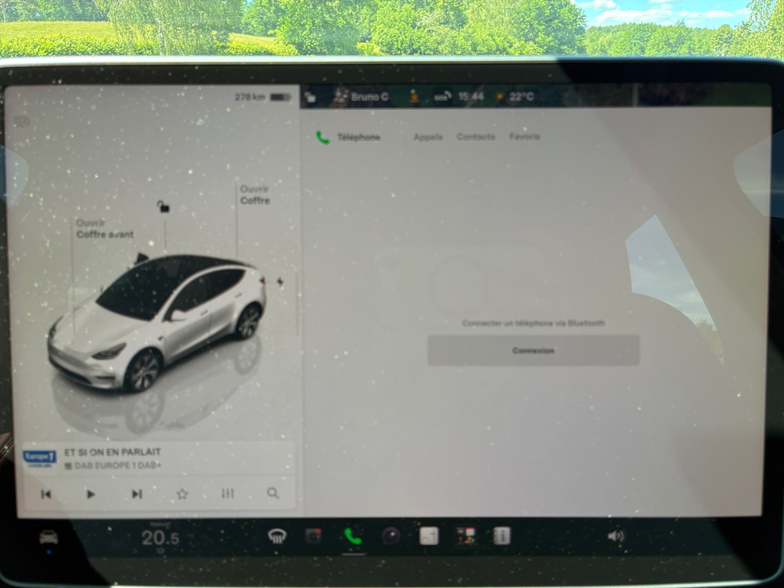 Tesla Model-Y 21