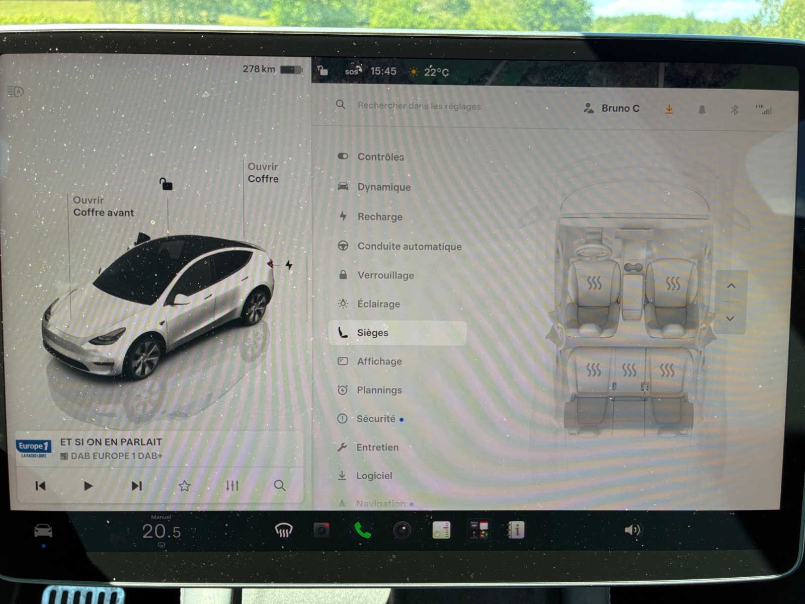 Tesla Model-Y 23