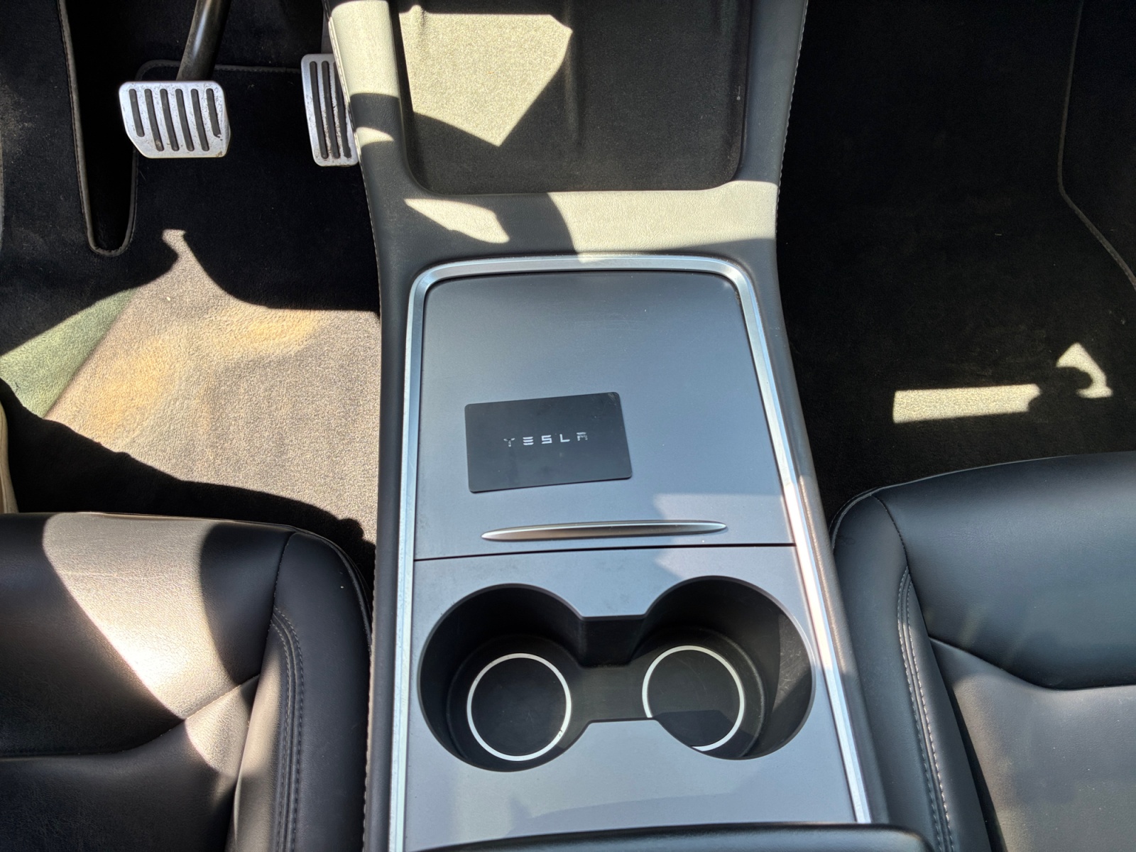 Tesla Model-Y 32