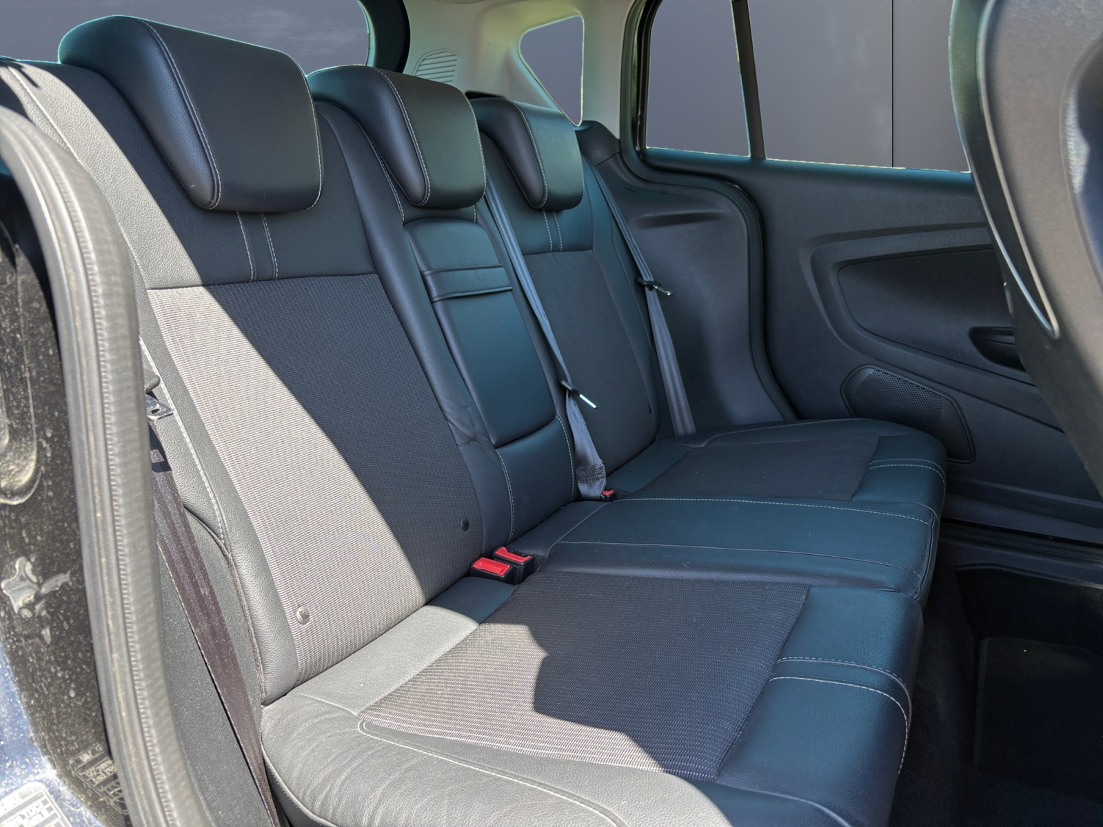 Ford B-Max 11