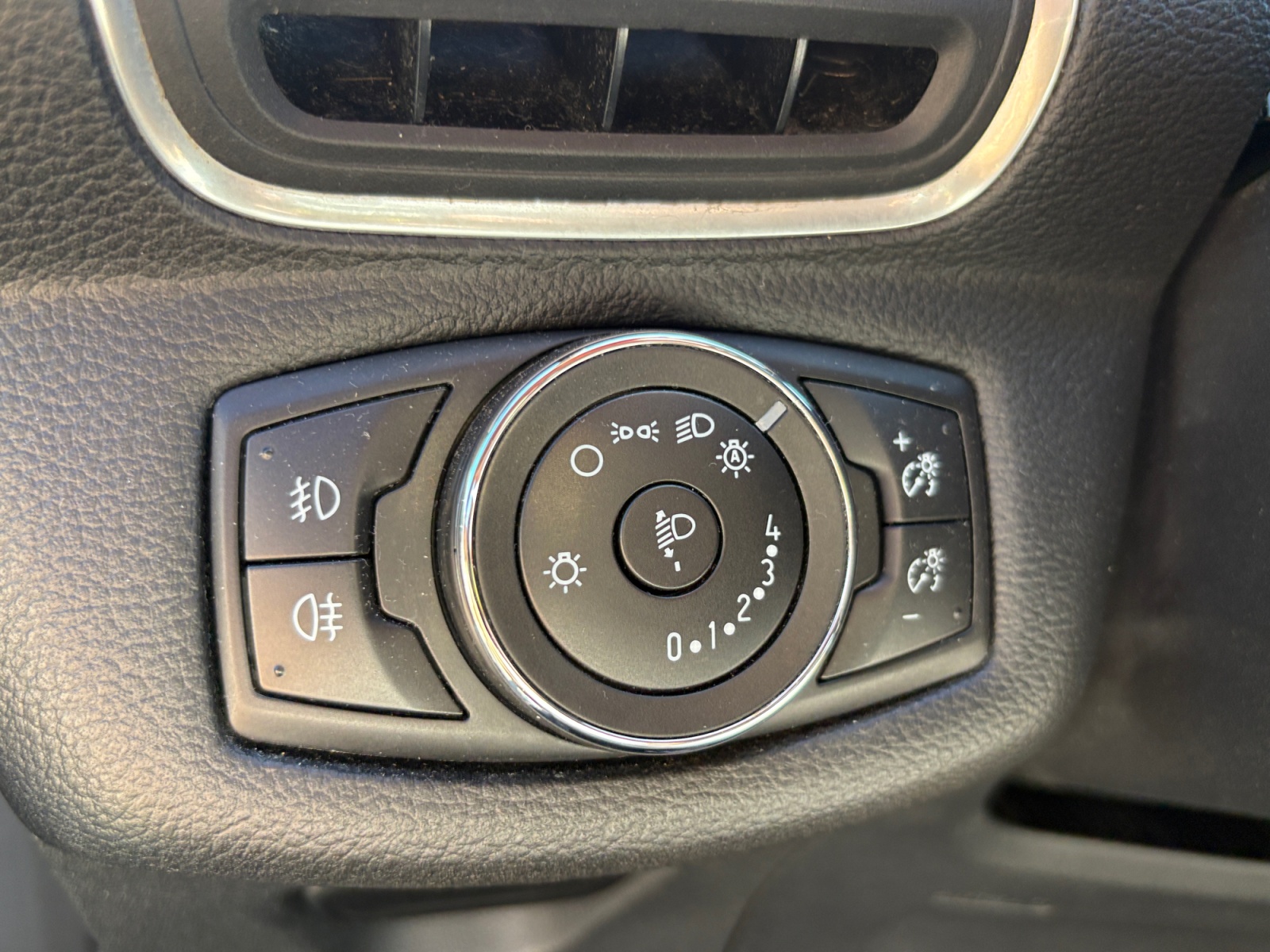 Ford B-Max 18