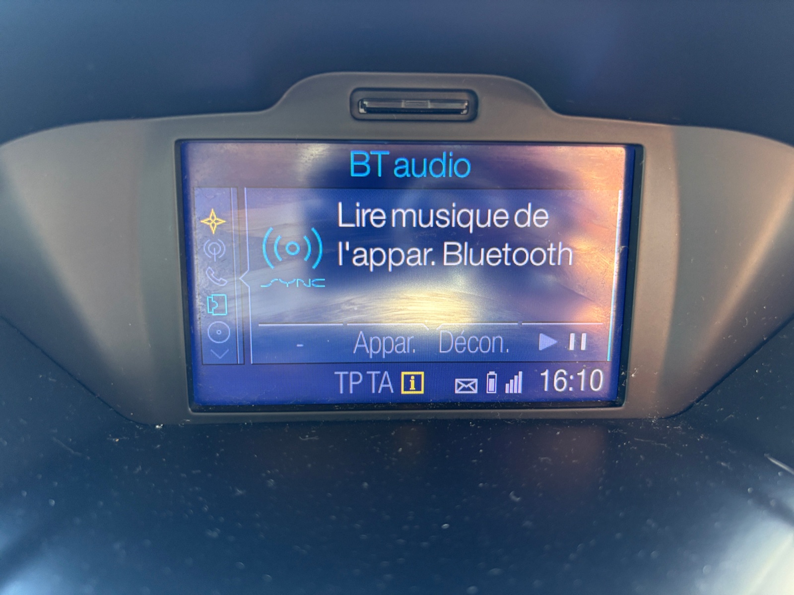 Ford B-Max 26