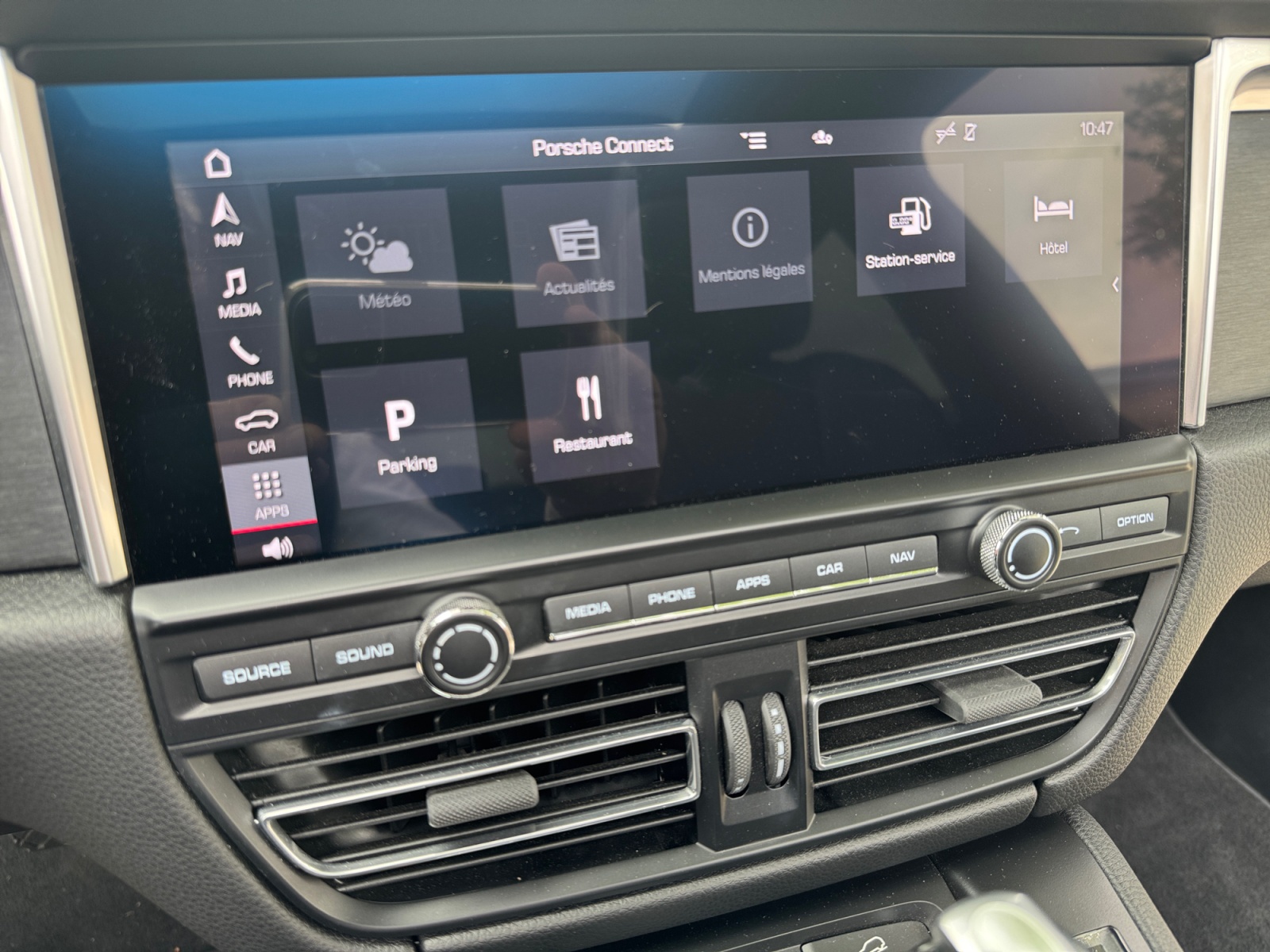 Porsche Macan 24