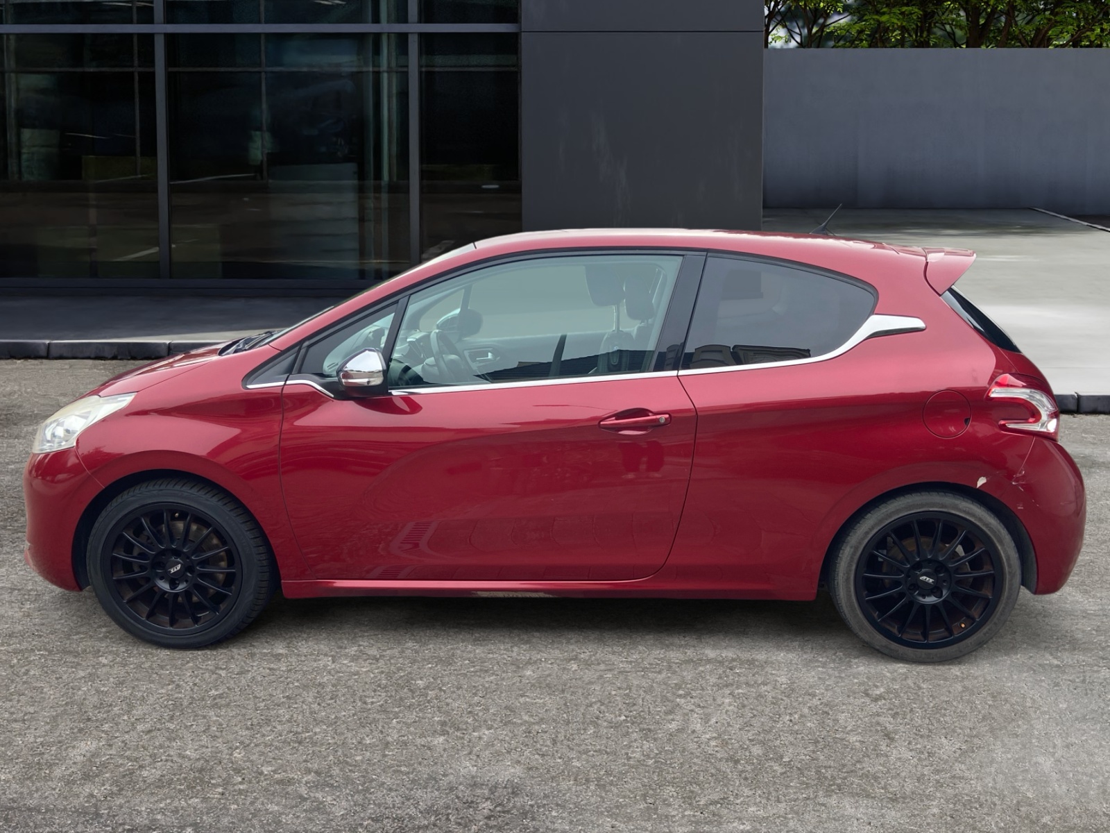 Peugeot 208 1