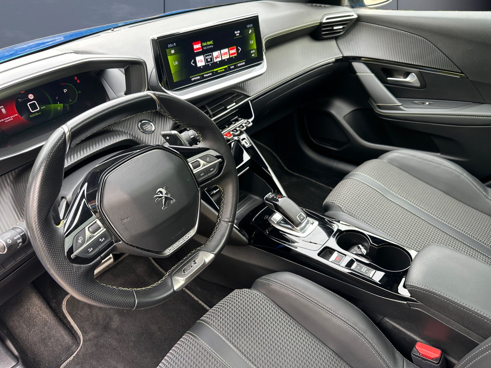 Peugeot 208 8