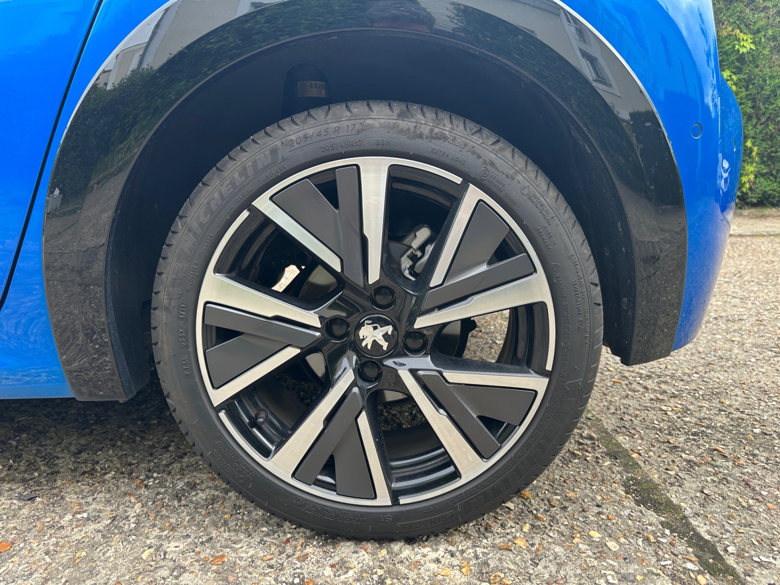 Peugeot 208 33