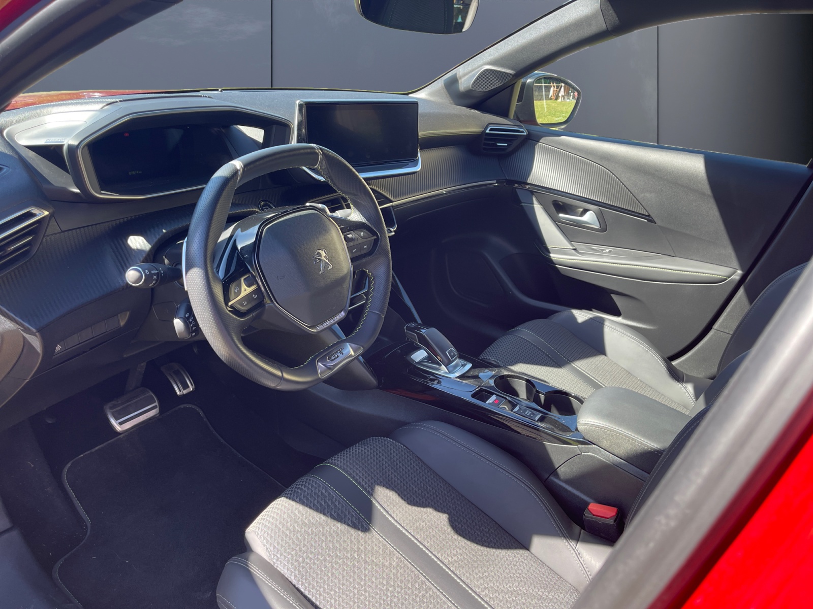 Peugeot 208 8