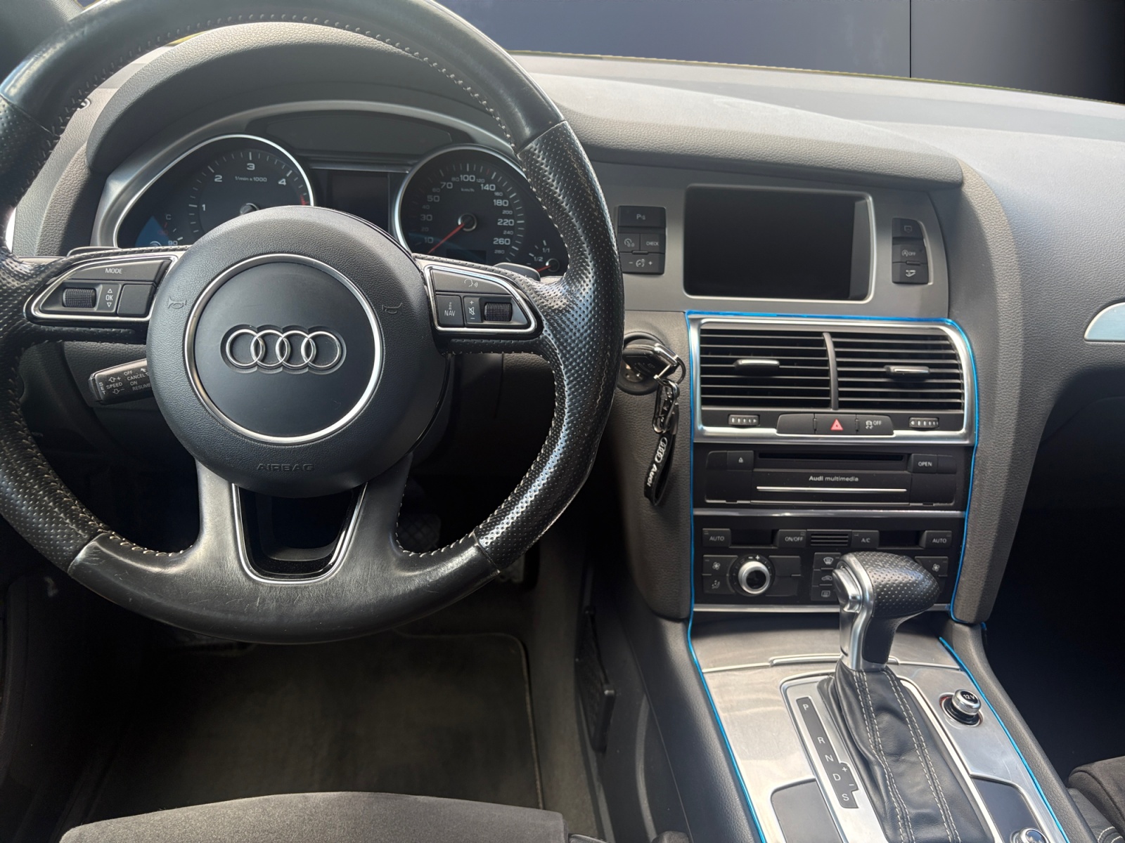 Audi Q7 15