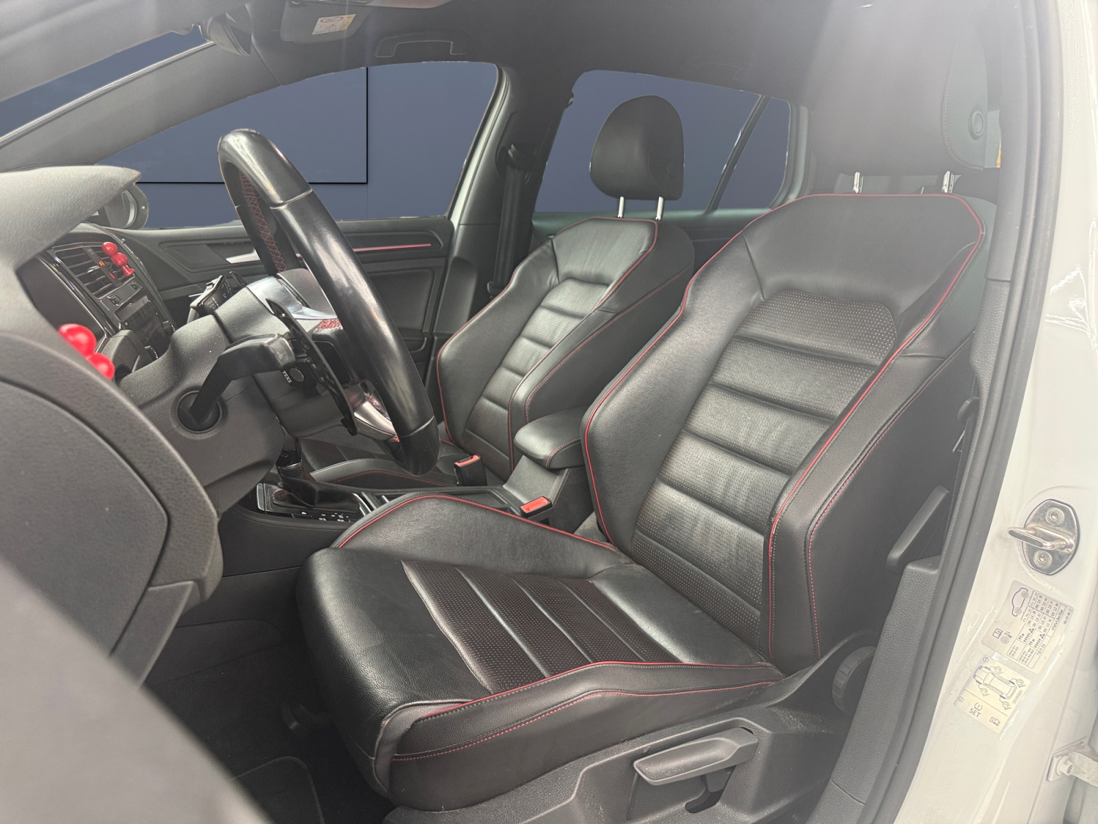 Volkswagen Golf 9