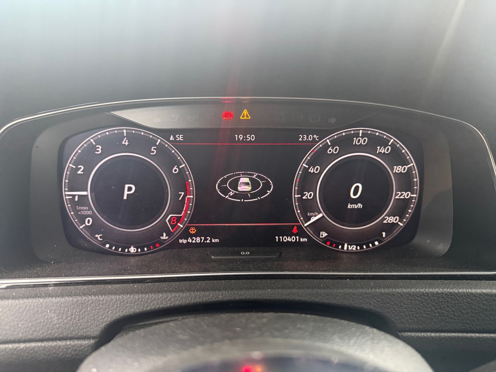 Volkswagen Golf 16