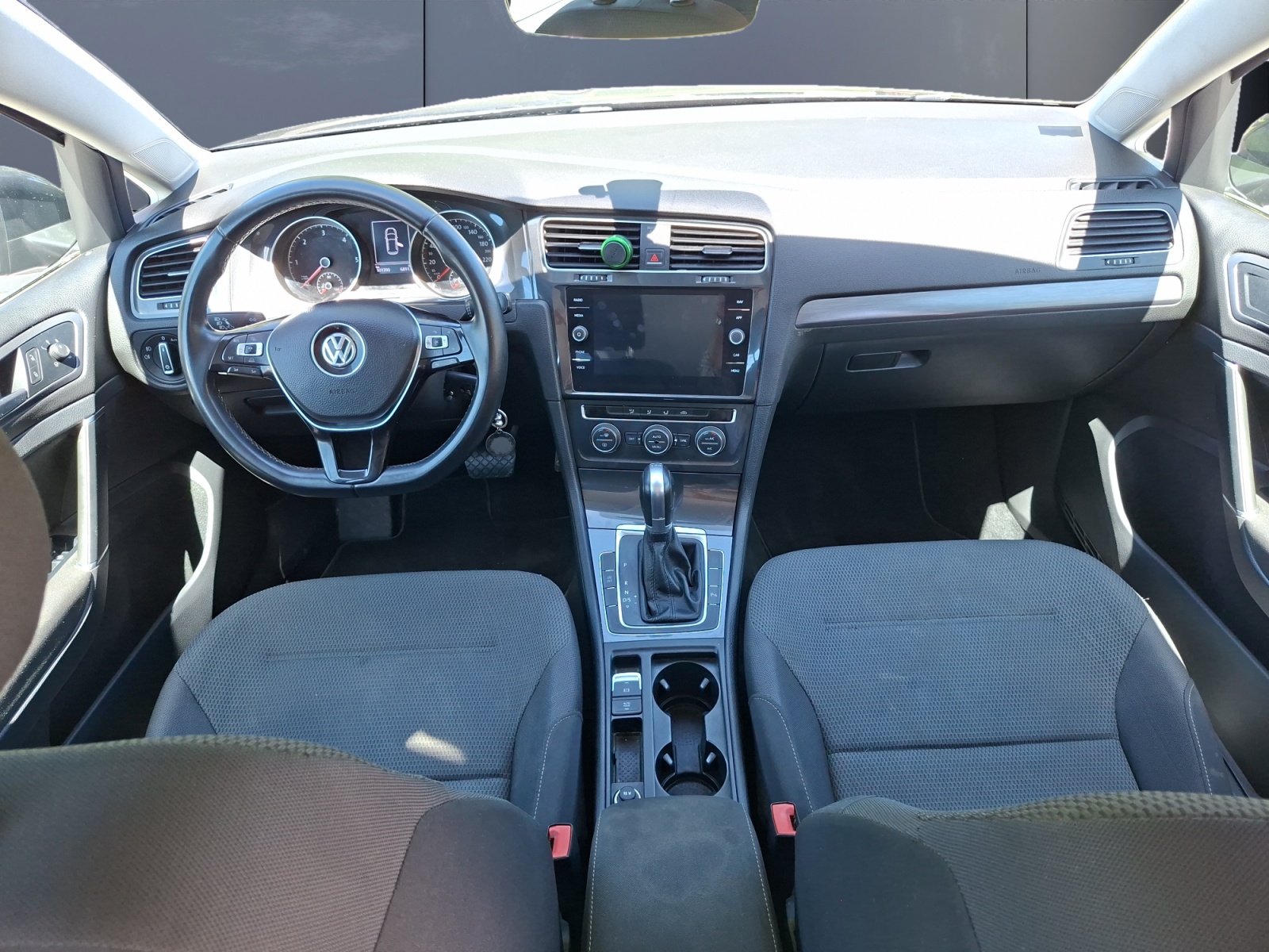 Volkswagen Golf 14