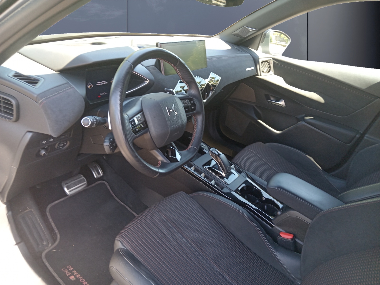 Ds Automobiles Ds3 8