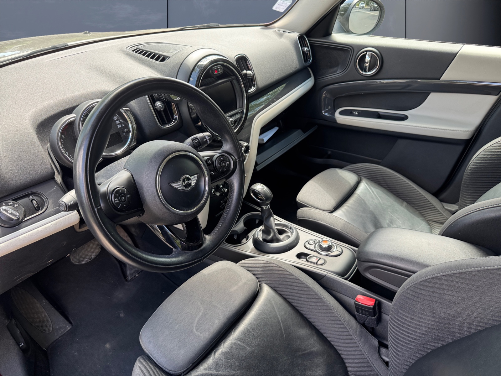 Mini Countryman 8