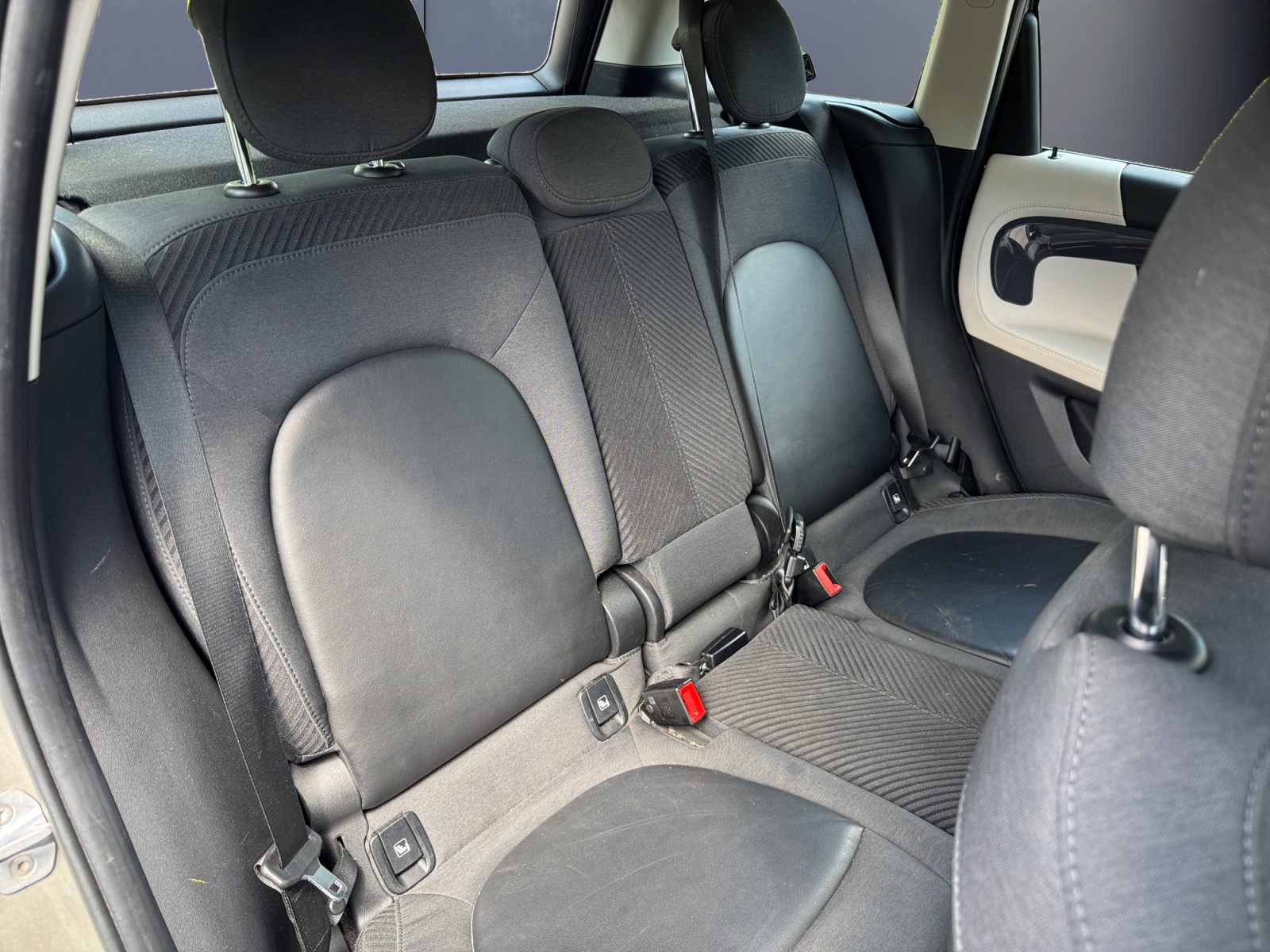 Mini Countryman 11