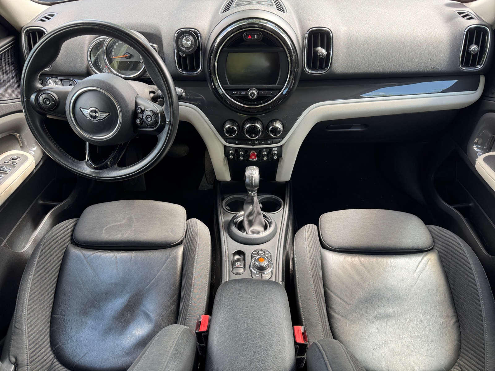 Mini Countryman 14