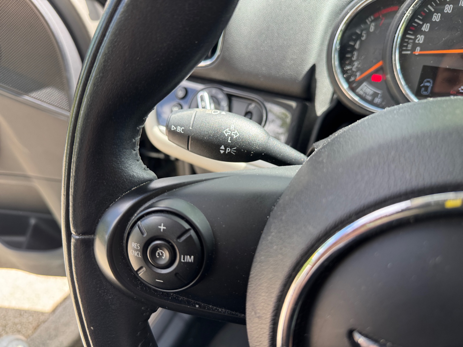 Mini Countryman 19
