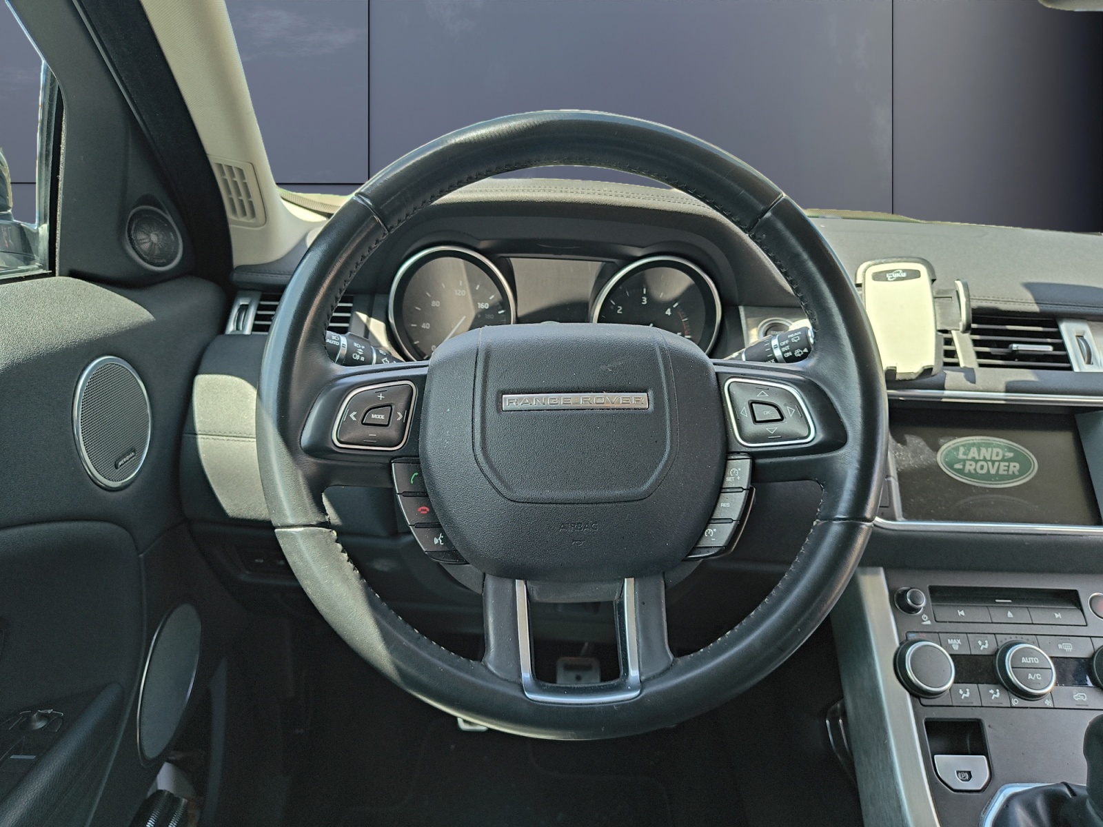 Land Rover Range Rover Evoque 15