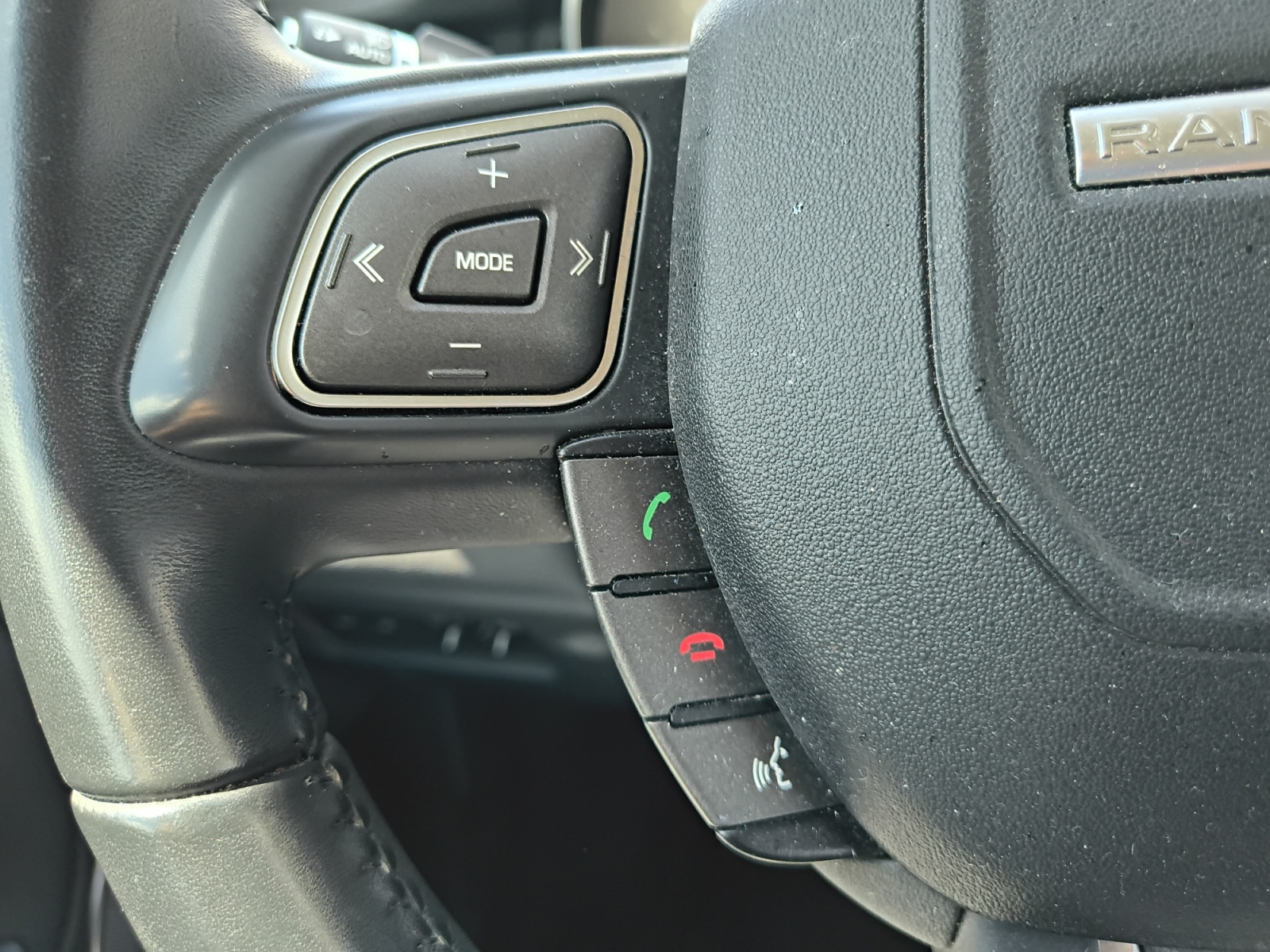 Land Rover Range Rover Evoque 18