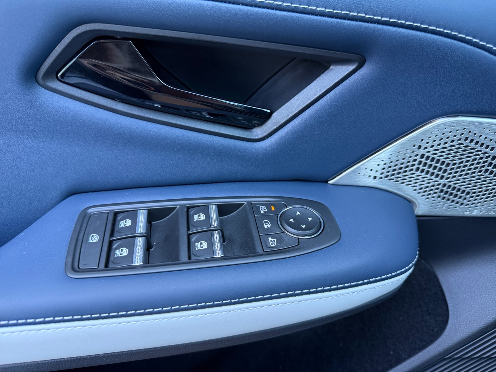Alpine A390 17