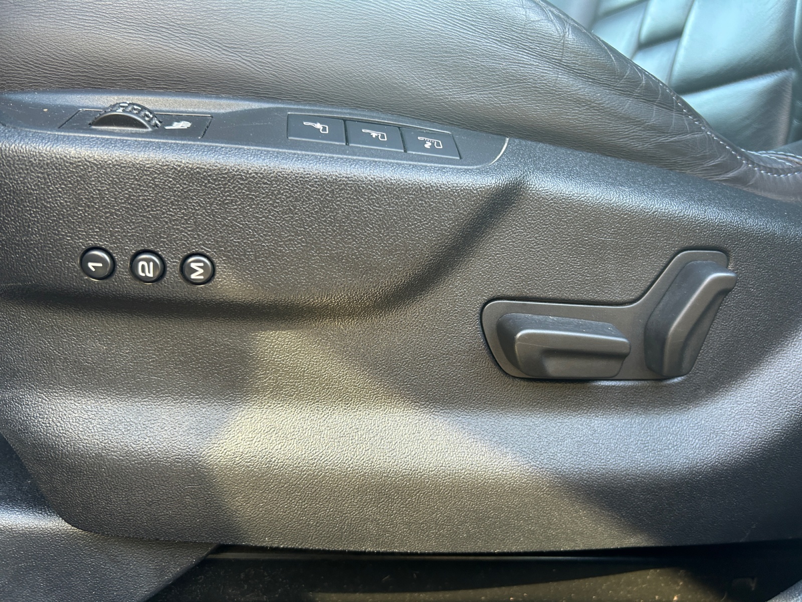 Ds Automobiles Ds 5 19