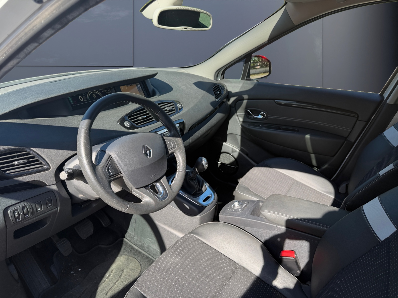 Renault Scenic 8