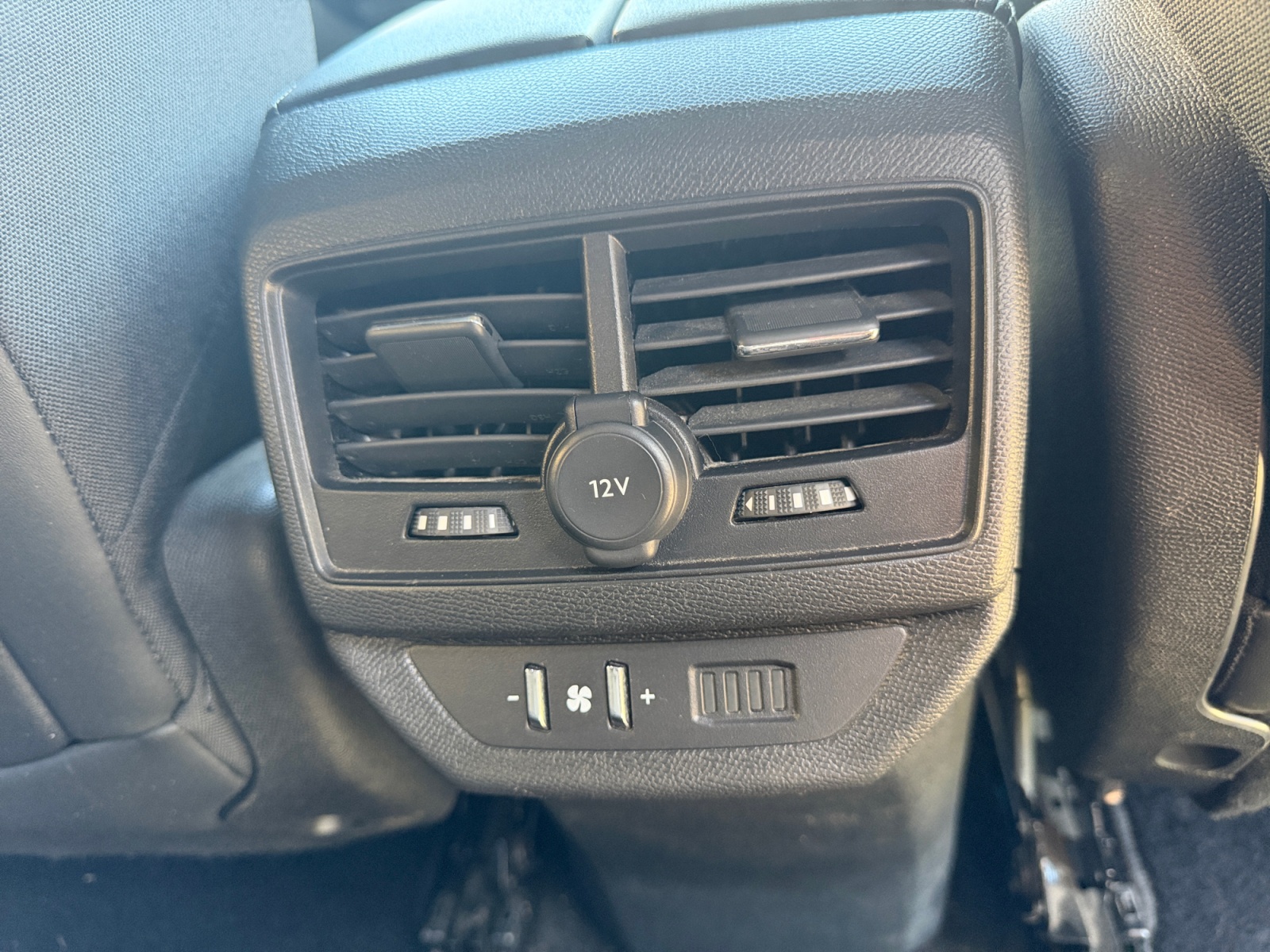 Peugeot 5008 25
