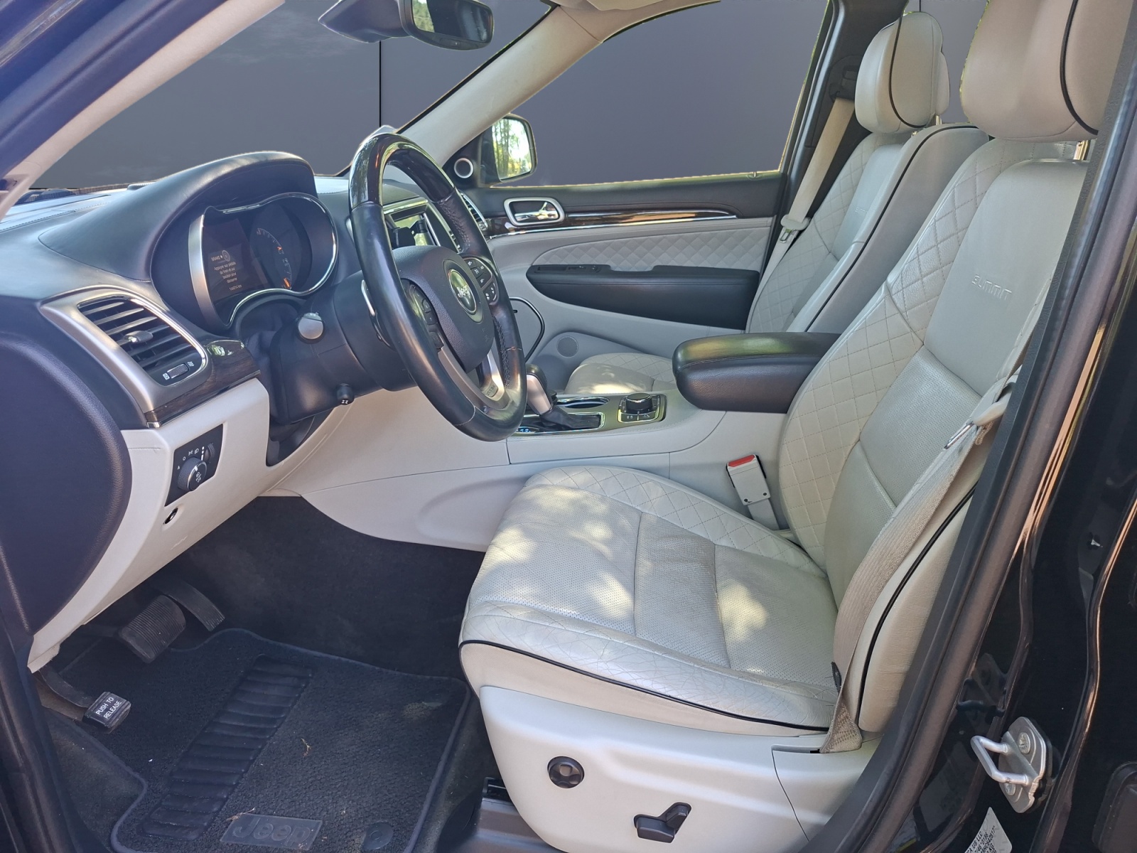 Jeep Grand Cherokee 8