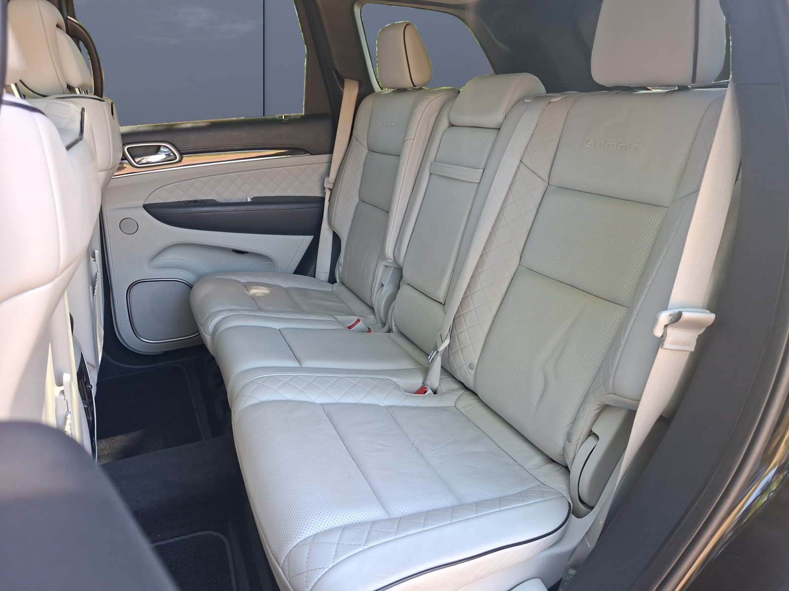 Jeep Grand Cherokee 10