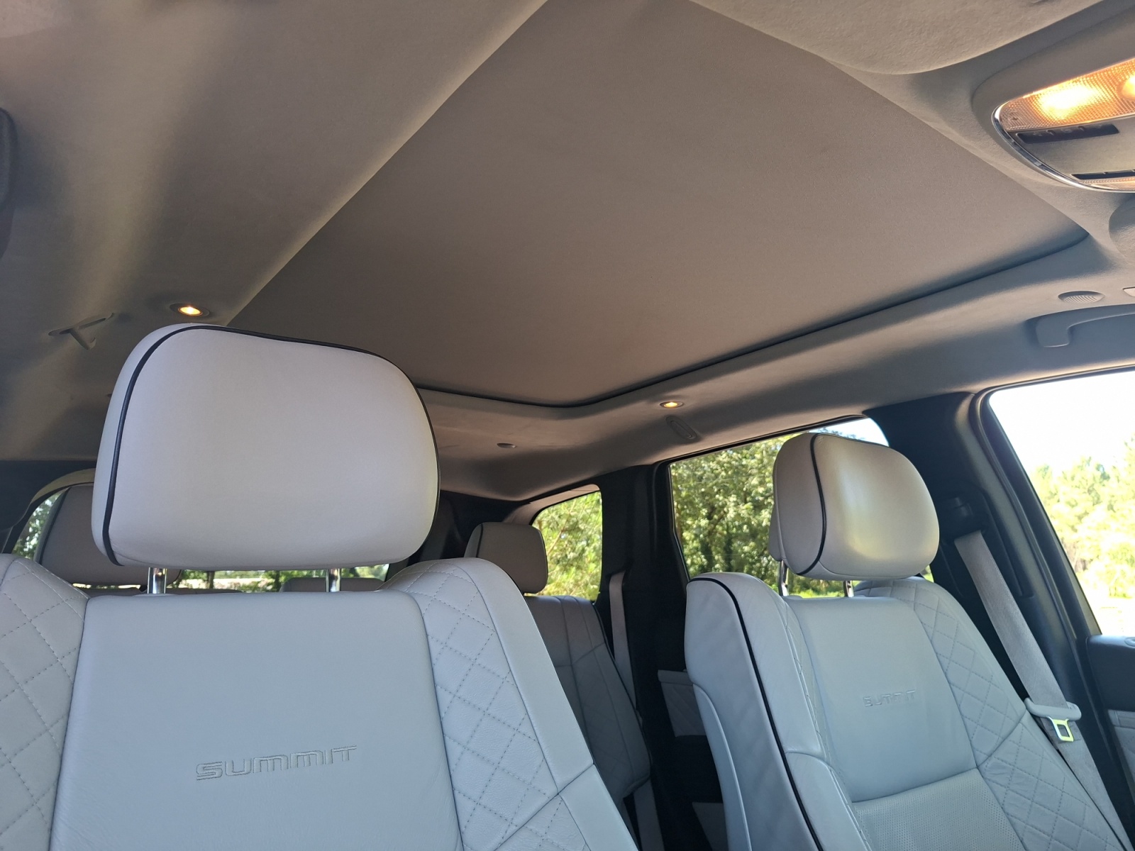 Jeep Grand Cherokee 30