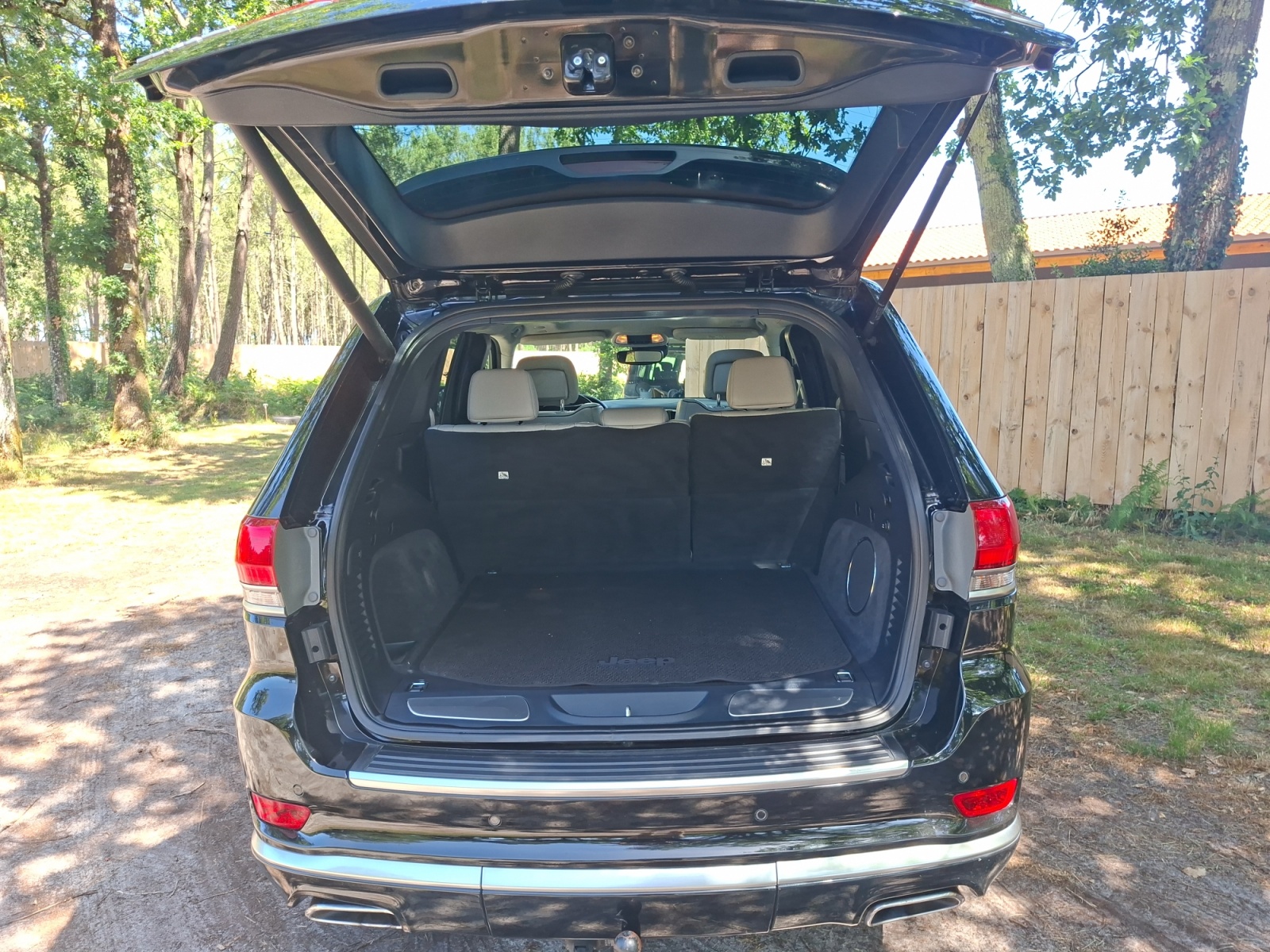 Jeep Grand Cherokee 32