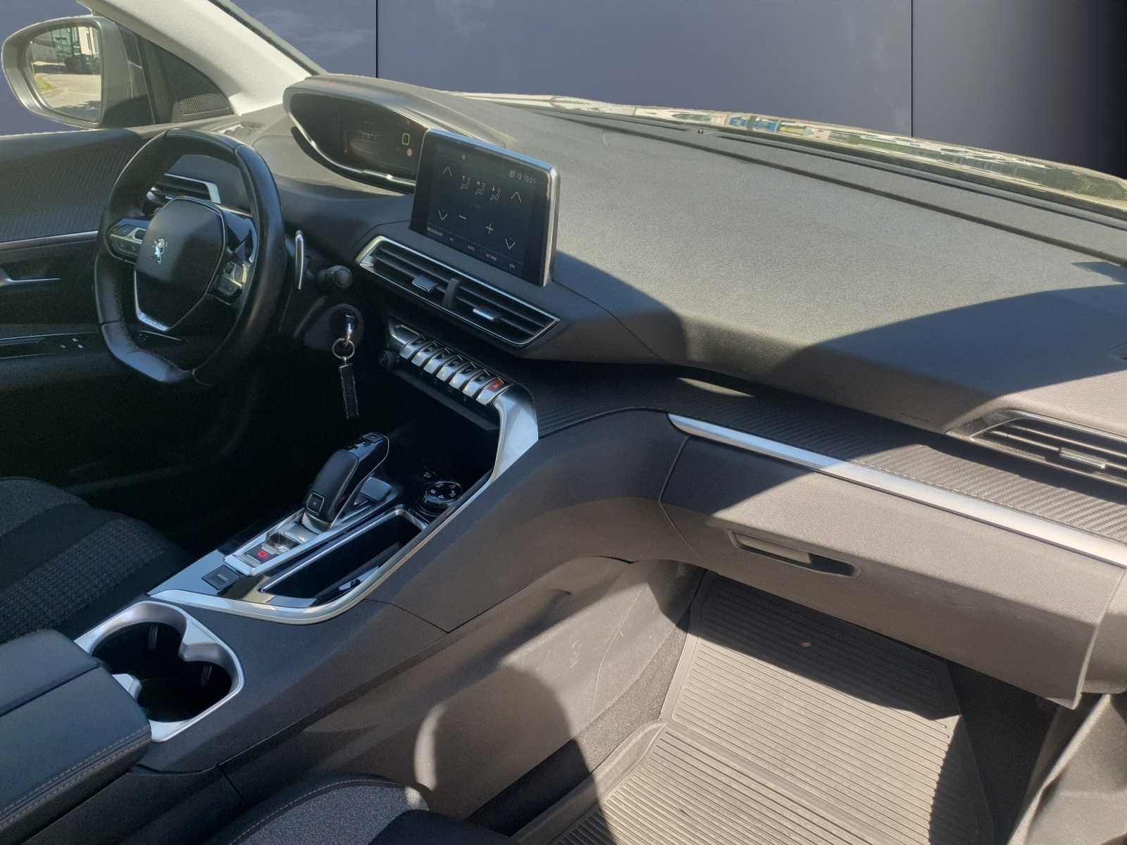 Peugeot 3008 12