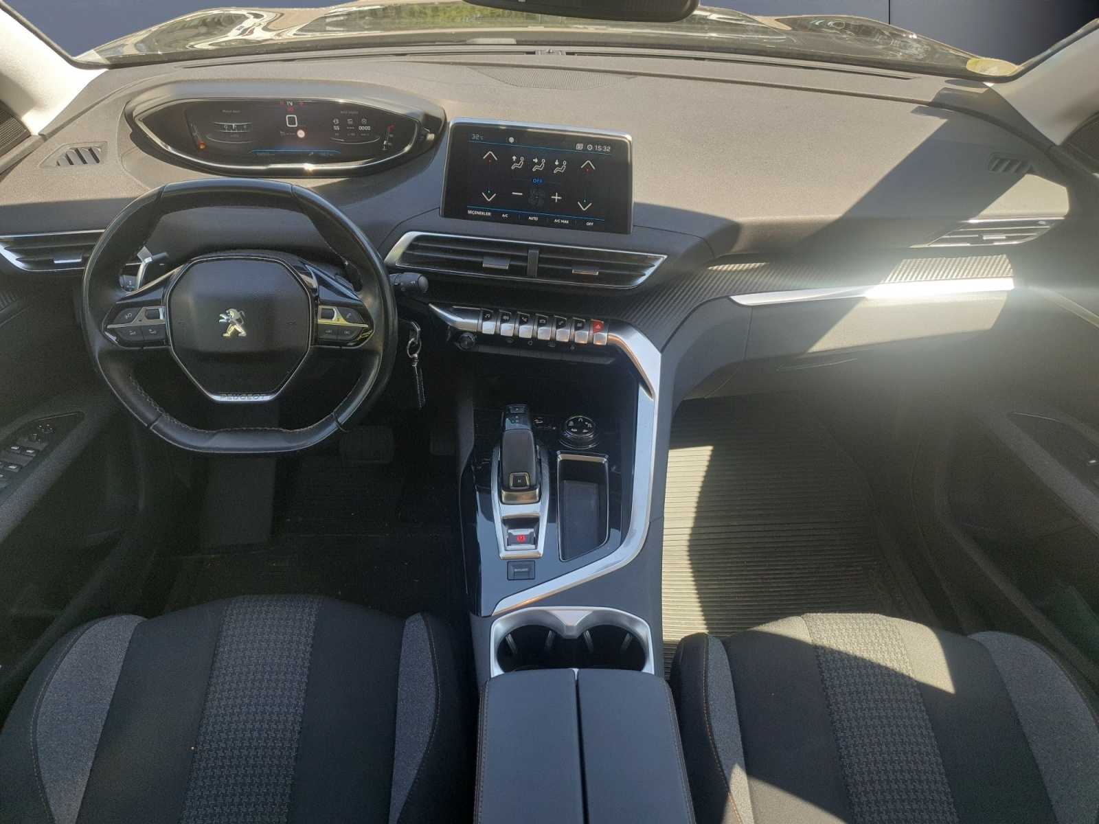 Peugeot 3008 14