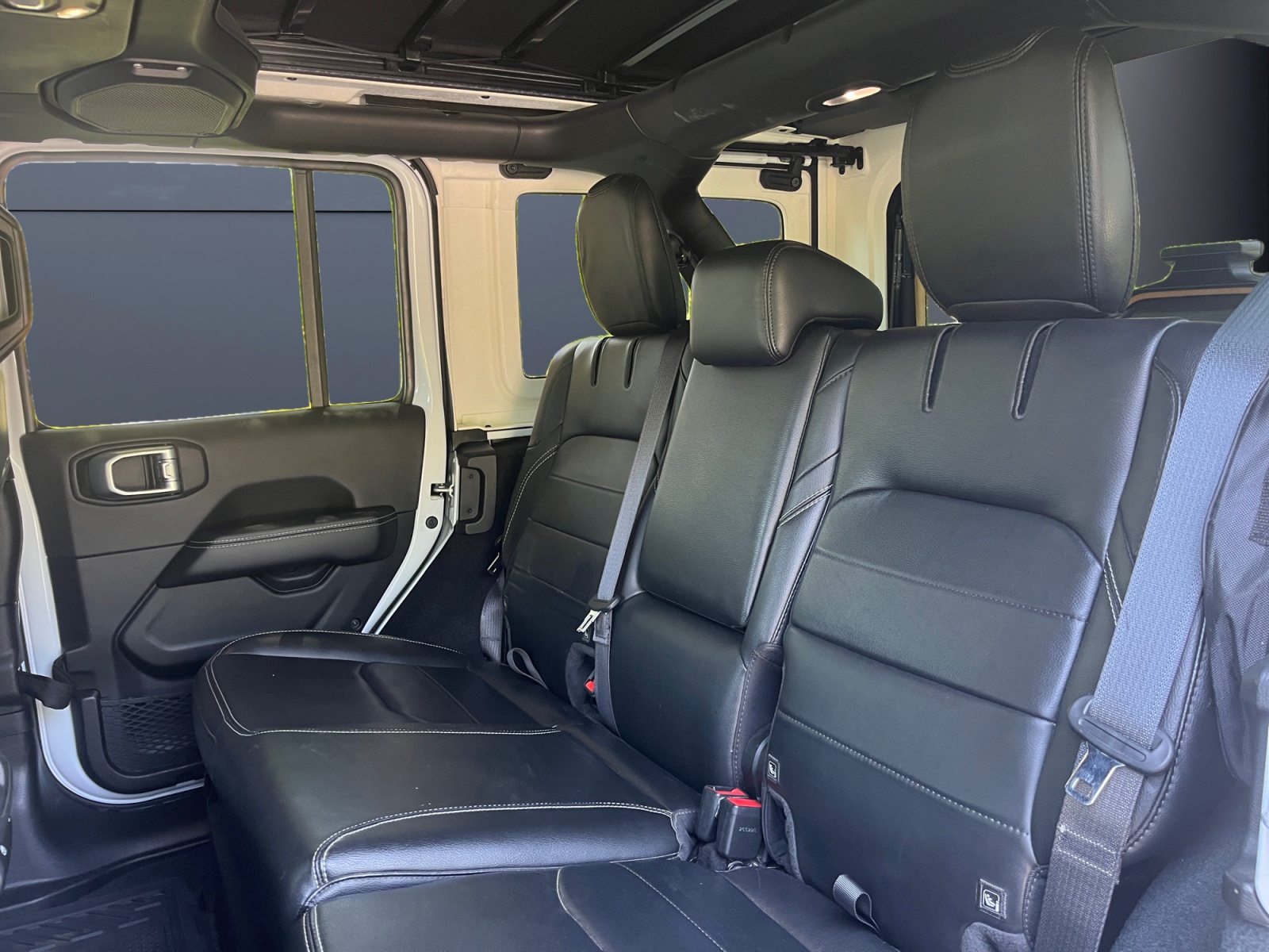 Jeep Wrangler 10