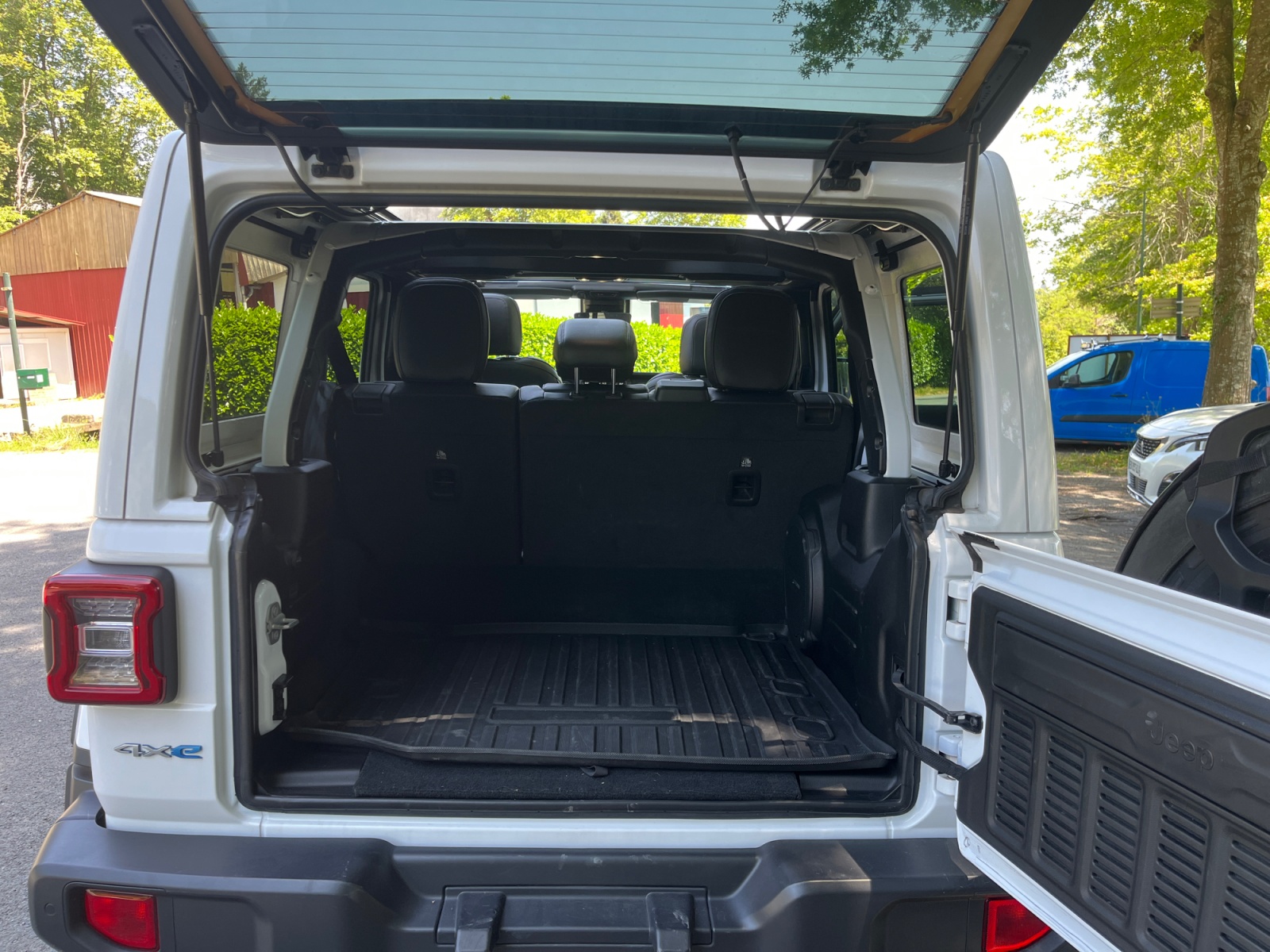 Jeep Wrangler 21