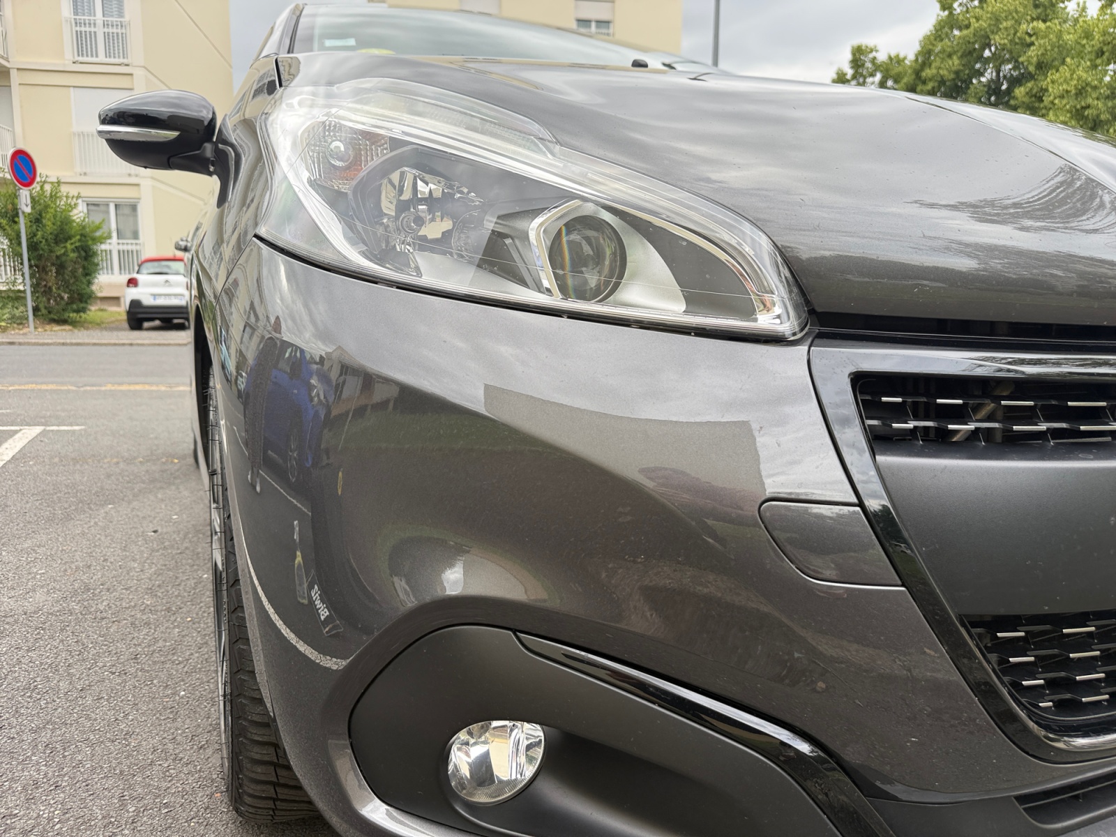 Peugeot 208 36