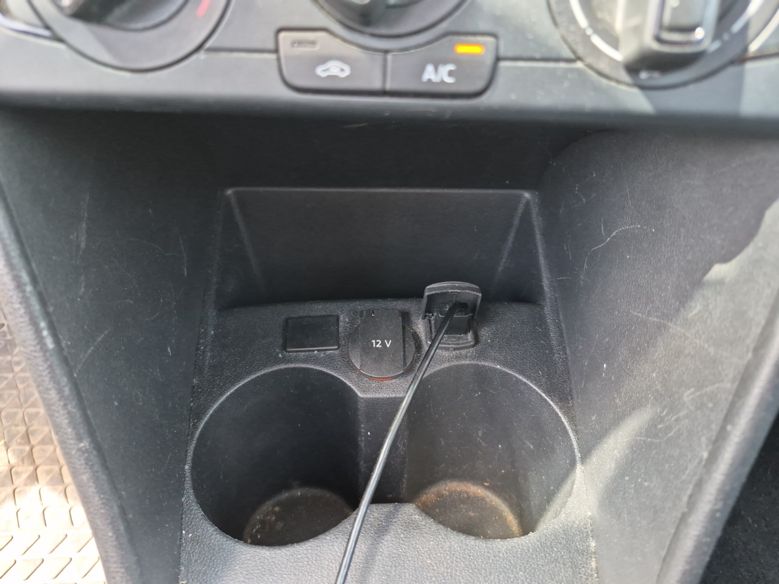 Volkswagen Polo 25