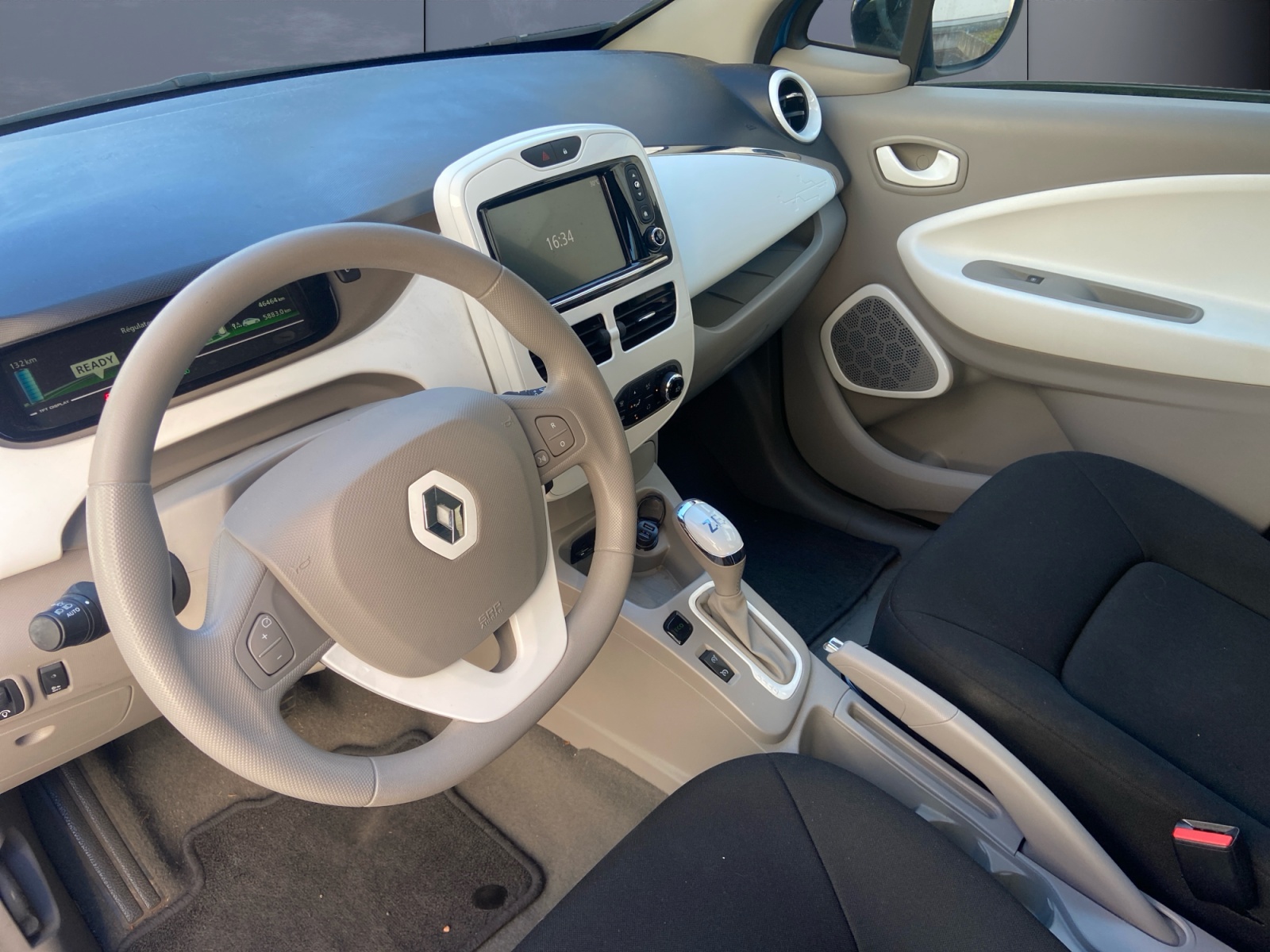 Renault Zoe 8